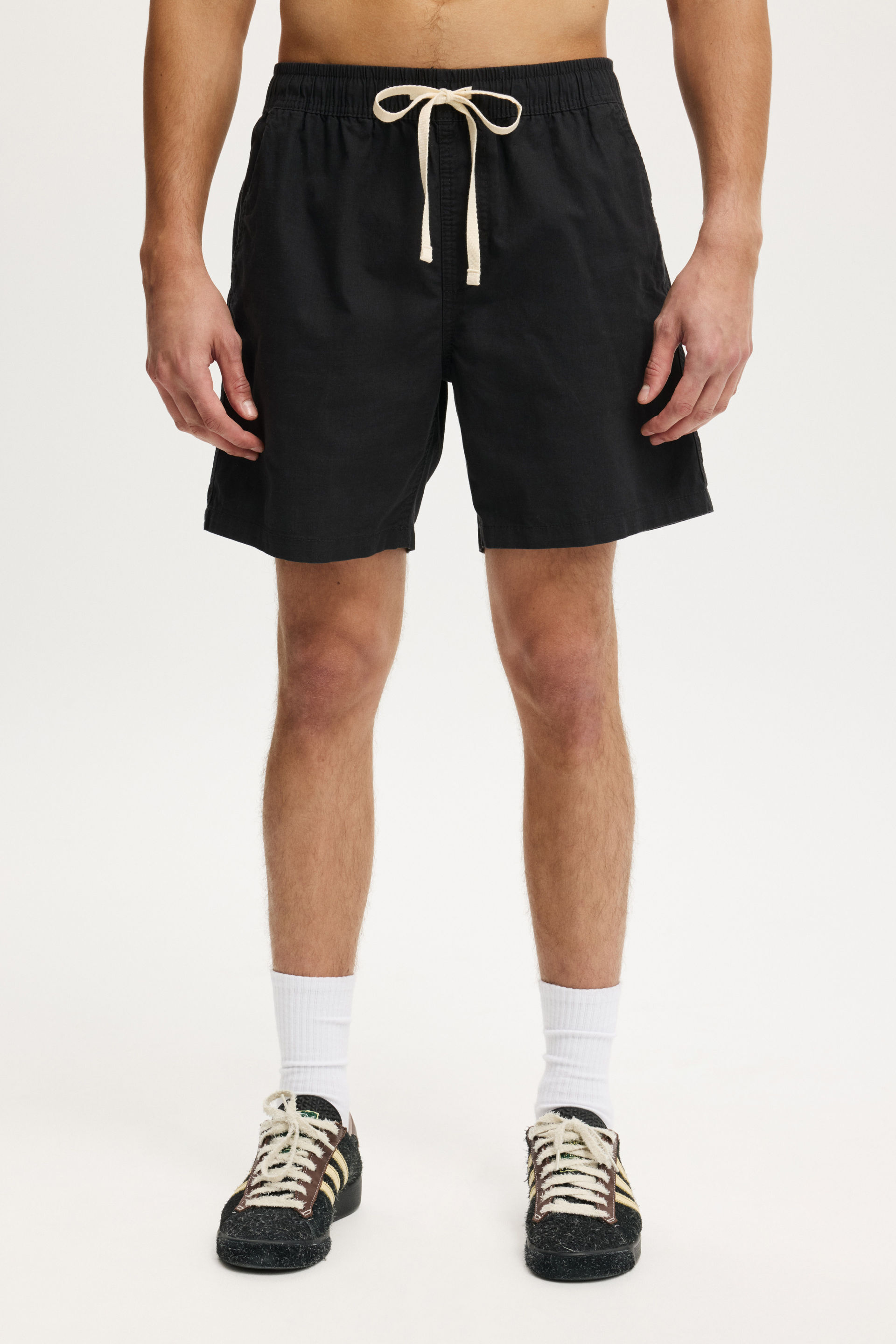Easy Short black texture