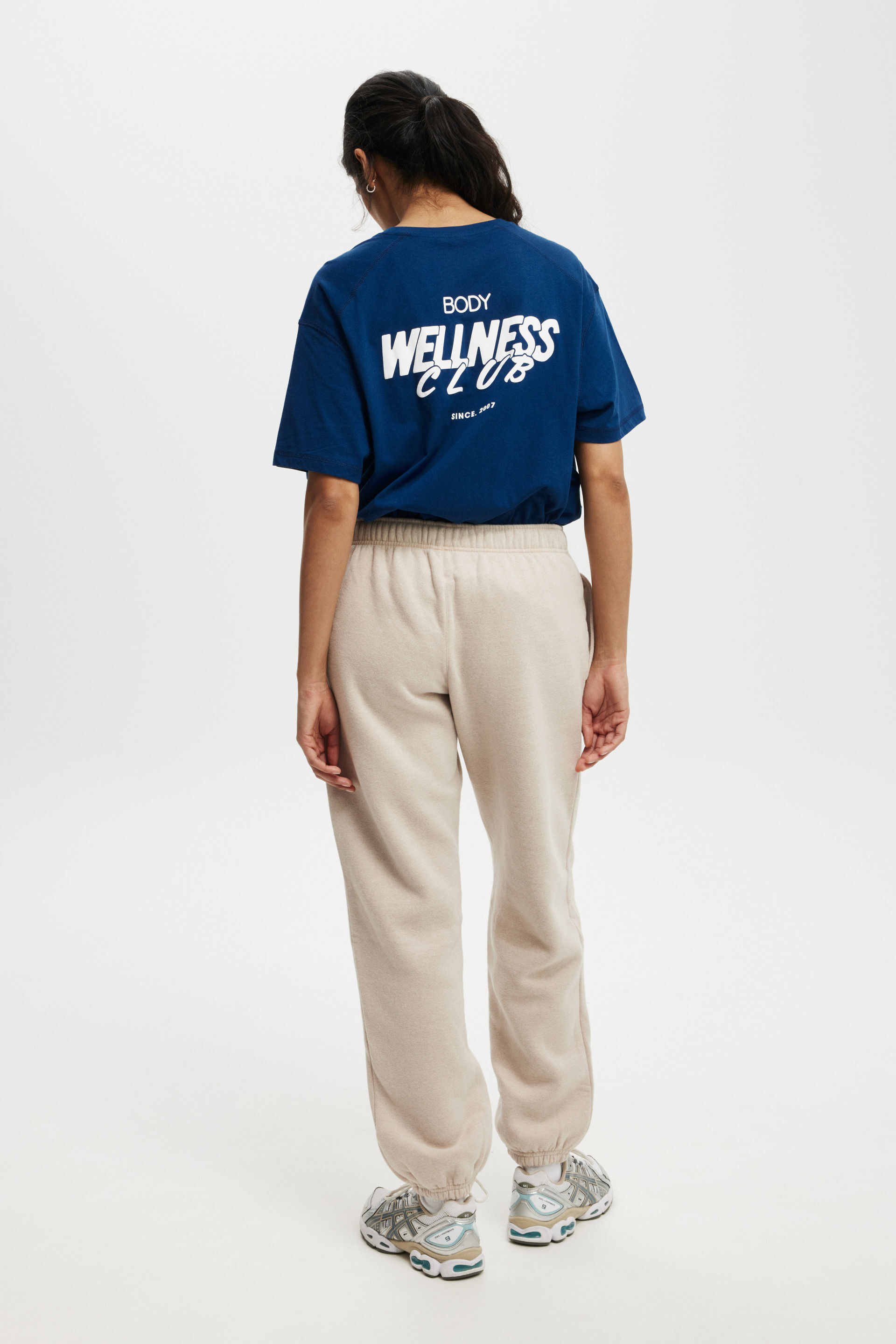 10101-plush-essential-gym-sweatpant-sesame-marle-1.jpg