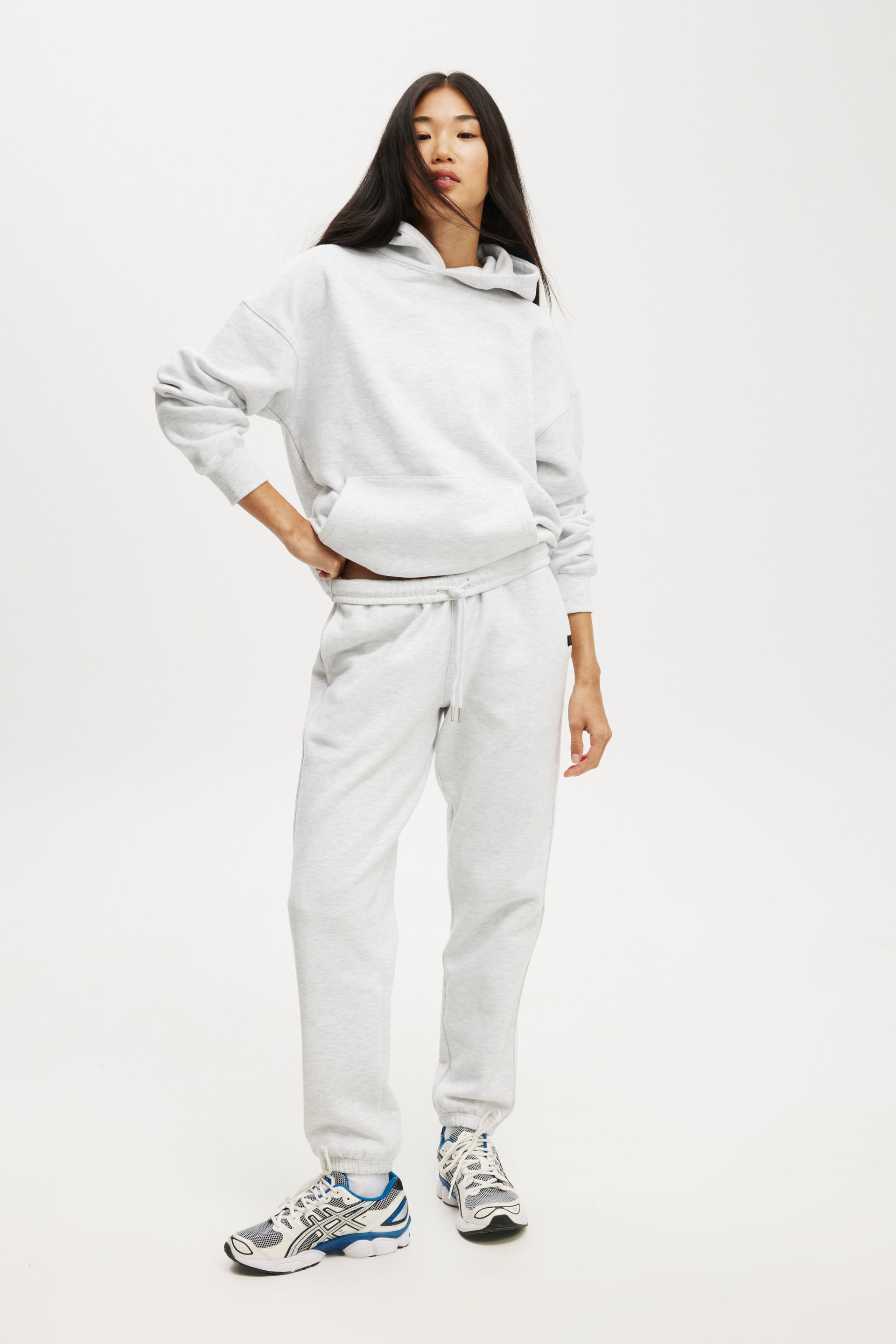 Plush Essential Gym Sweatpant cloudy grey marle