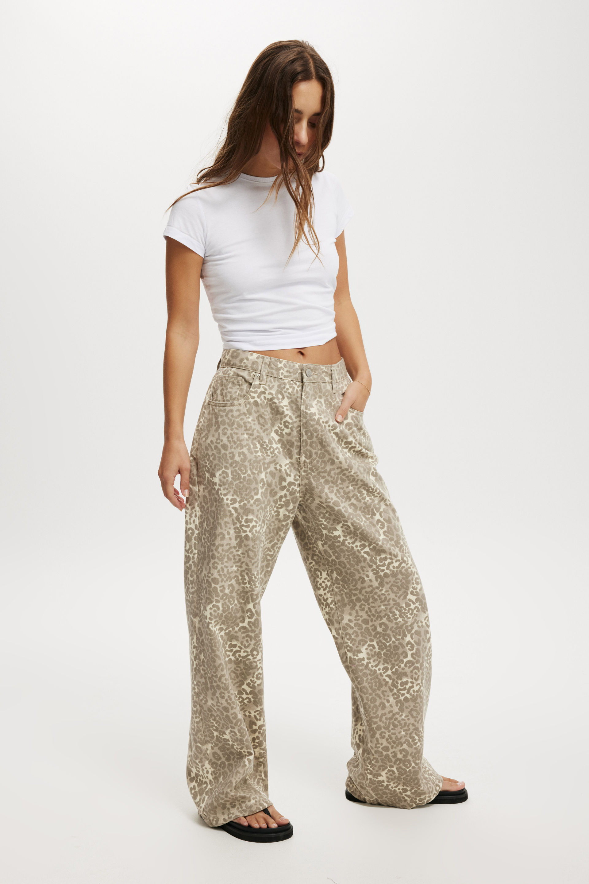 1042-low-super-baggy-jean-rory-leopard-1.jpg