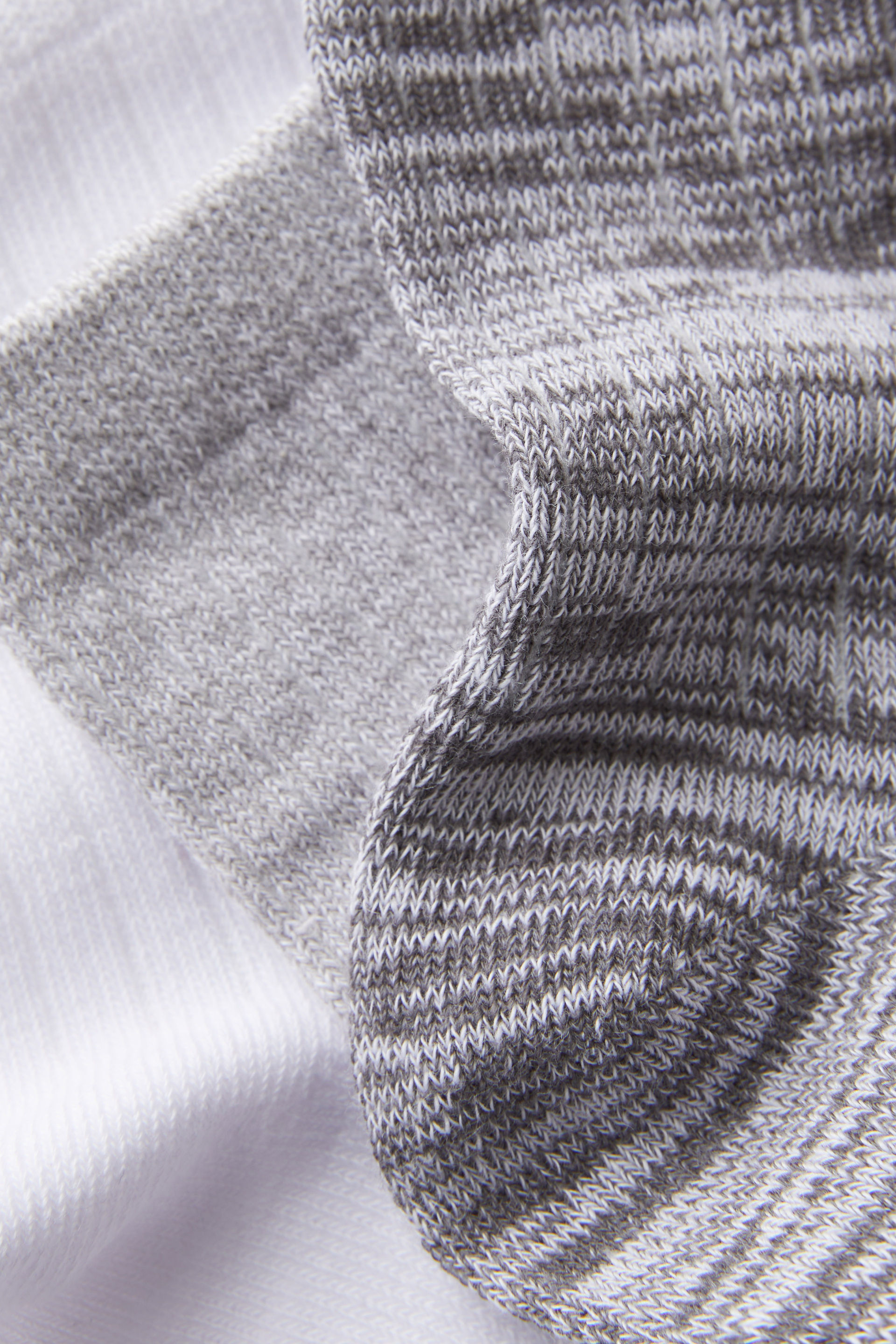 11504-body-mid-crew-socks-3pk-greyscale-1.jpg