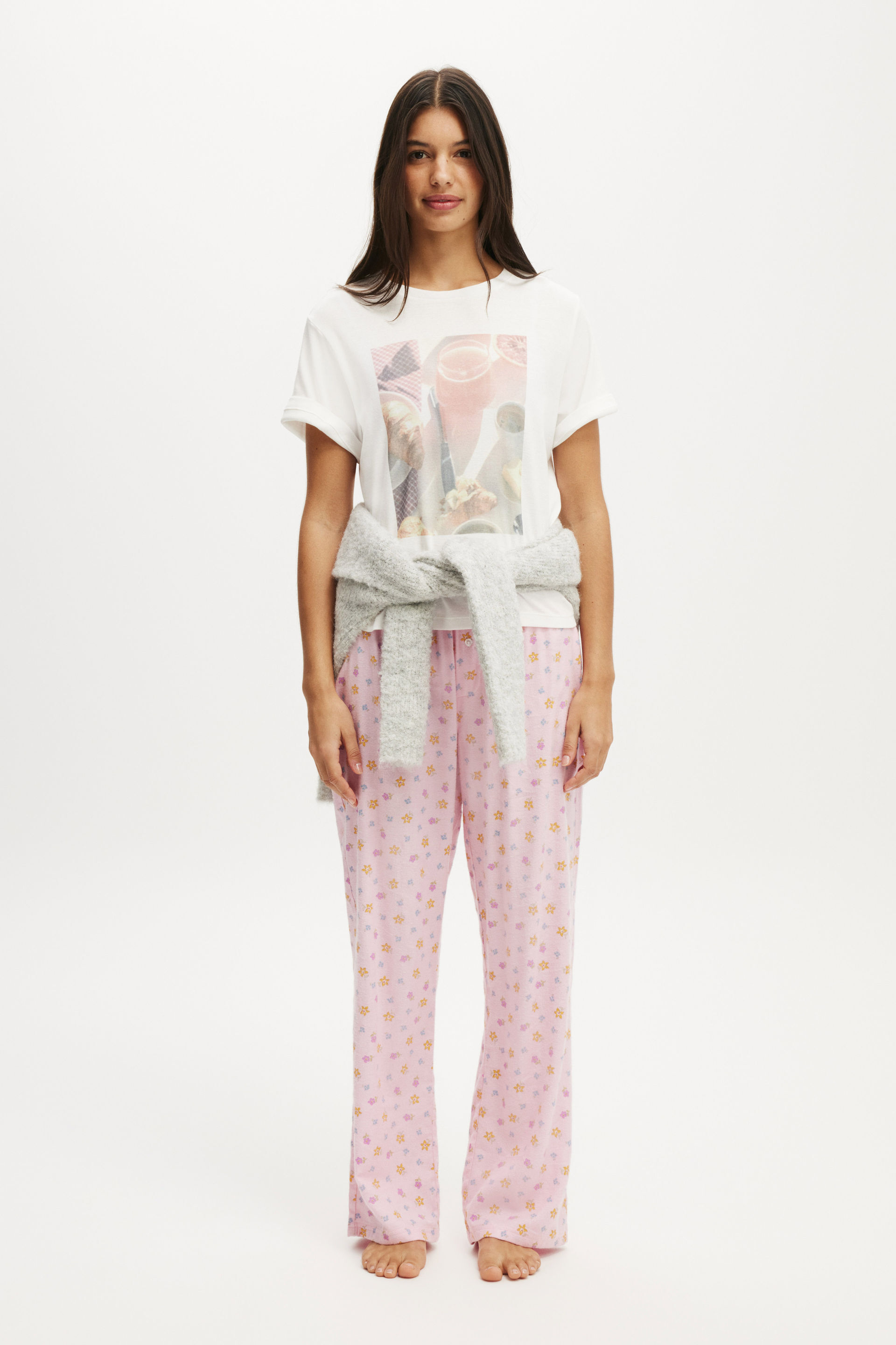 12593-lounge-graphic-tee-brunch-club-table-scape-1.jpg