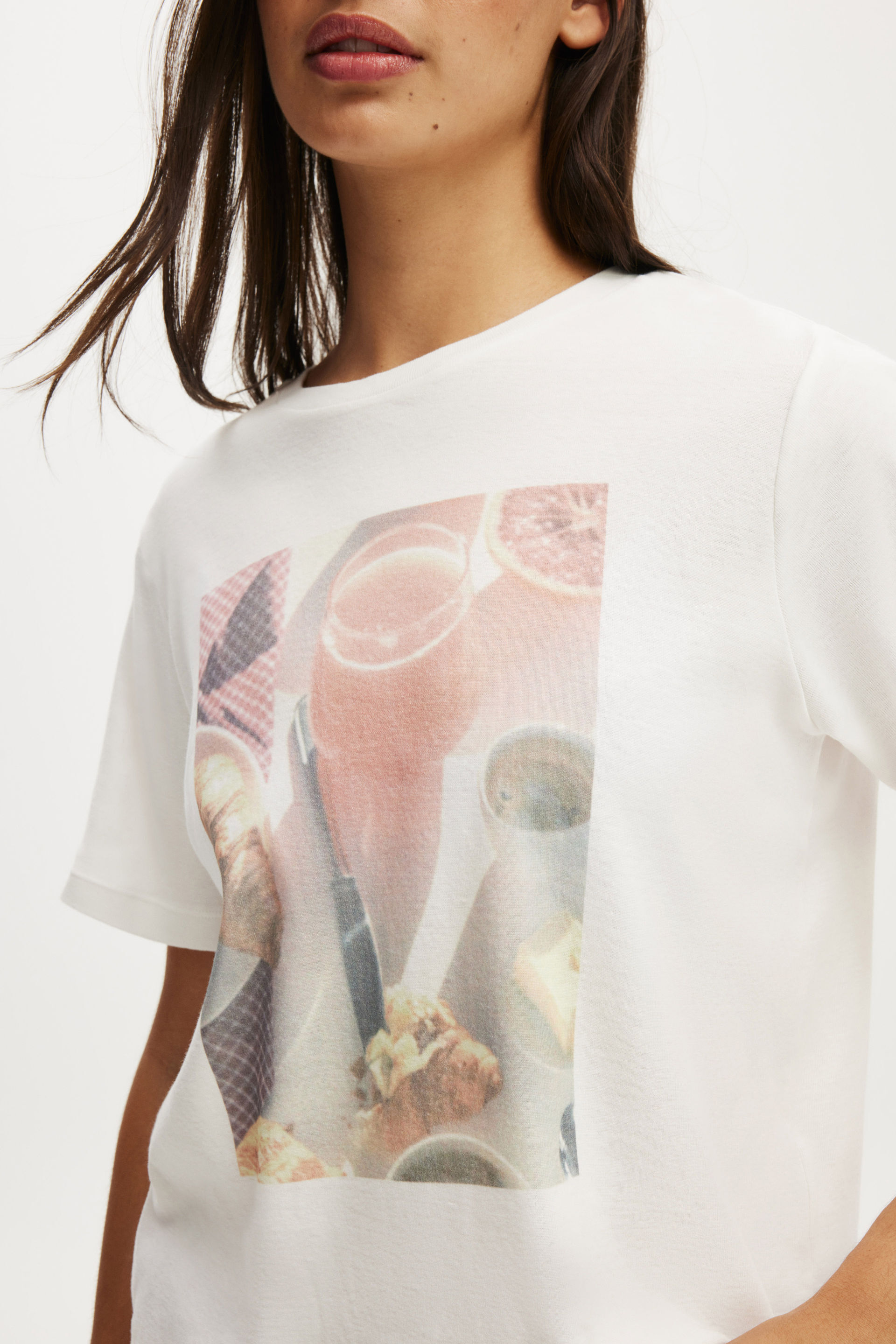 12593-lounge-graphic-tee-brunch-club-table-scape-1.jpg