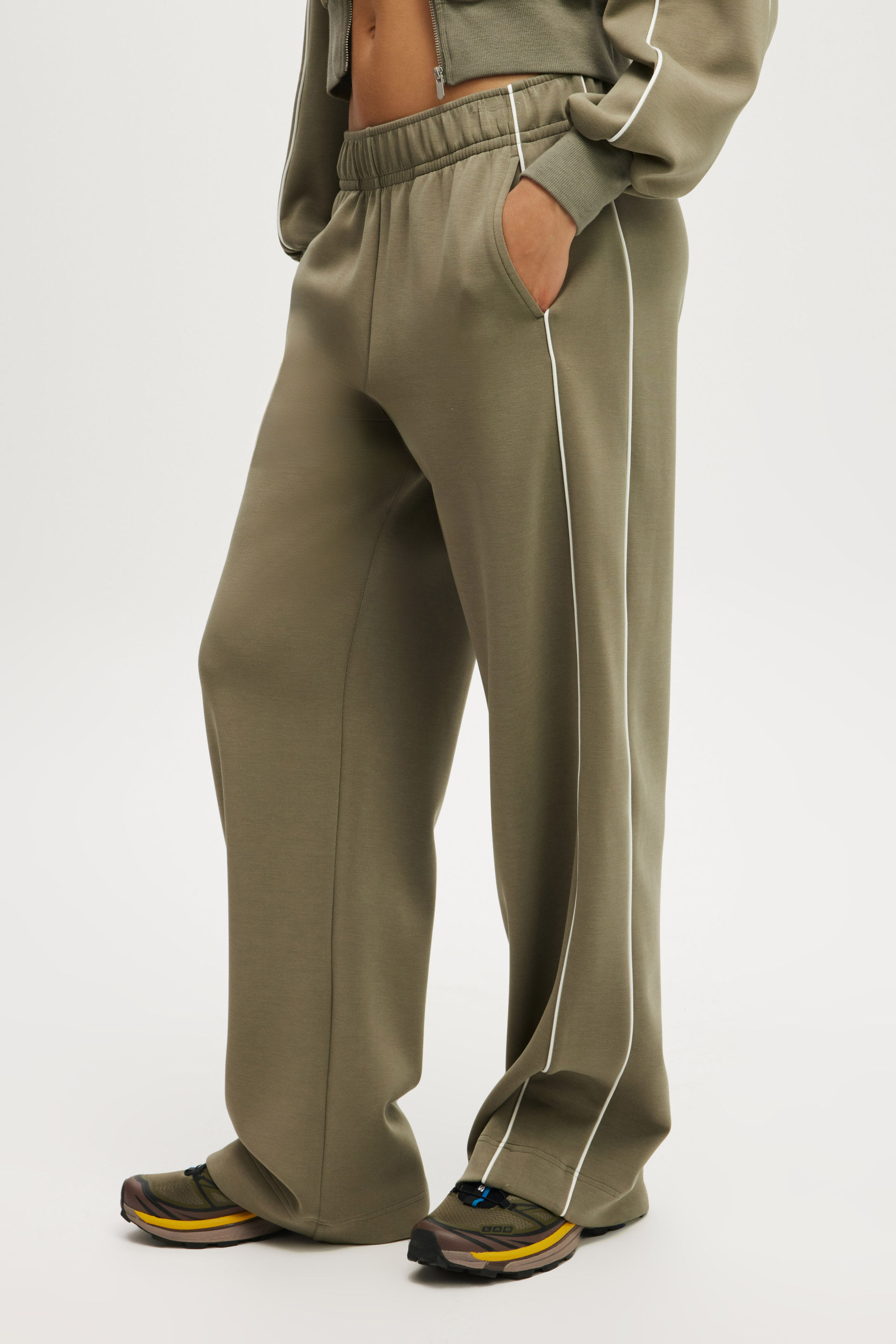 12779-the-ultimate-soft-sweatpant-jungle-green-coconut-milk-1.jpg