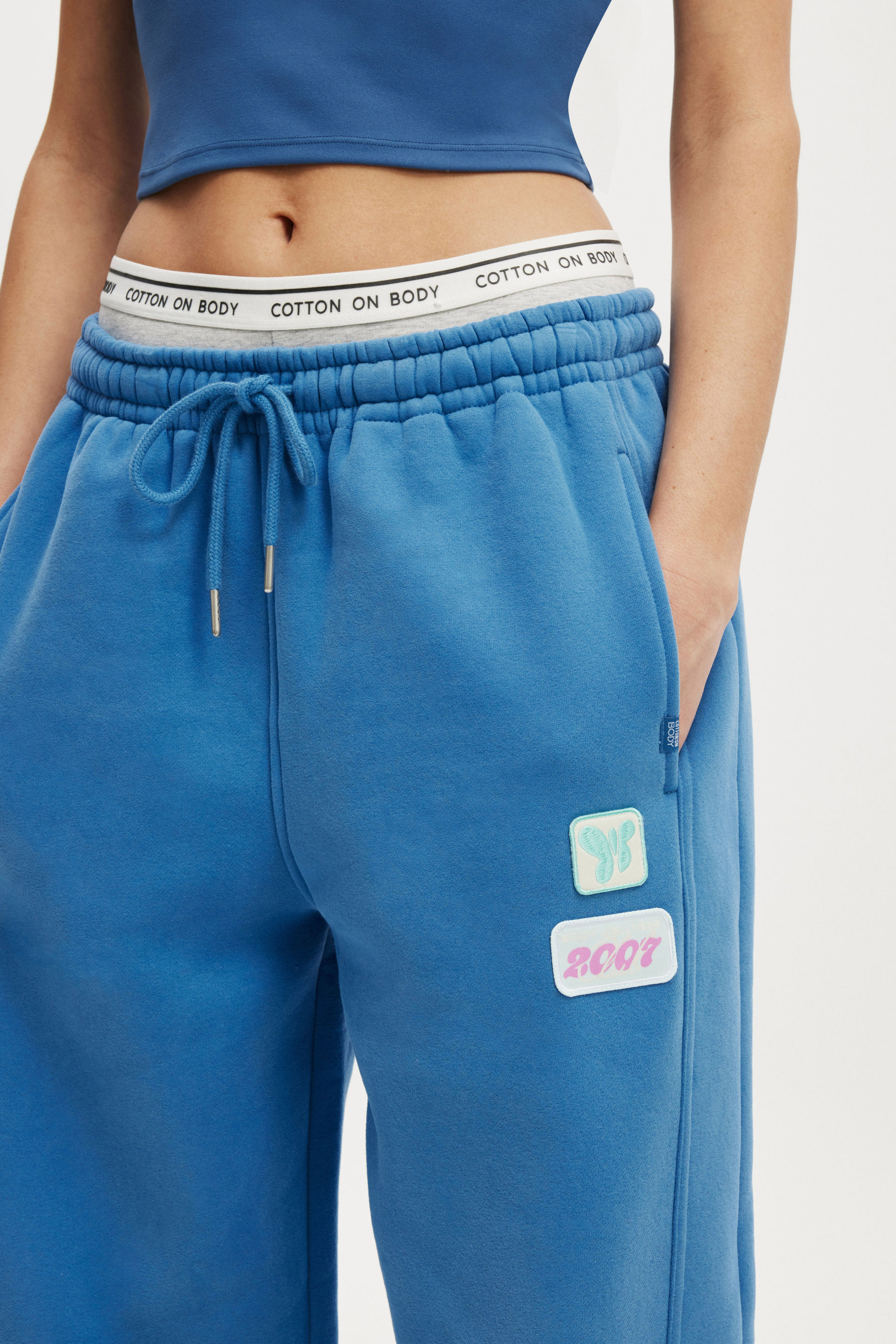 12854-plush-essential-barrel-sweatpant-evening-tide-badge-1.jpg