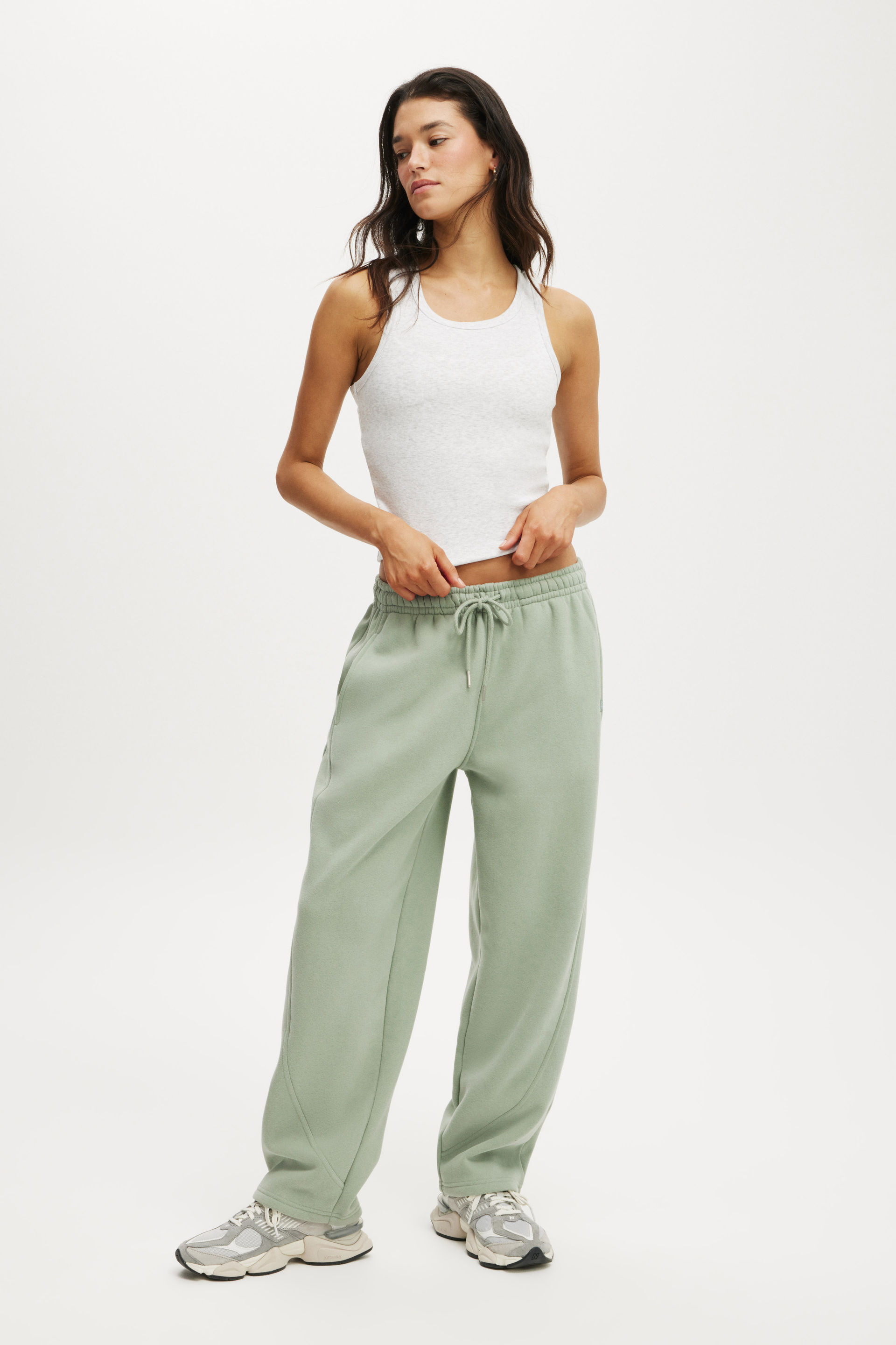 Plush Essential Barrel Sweatpant iceberg green