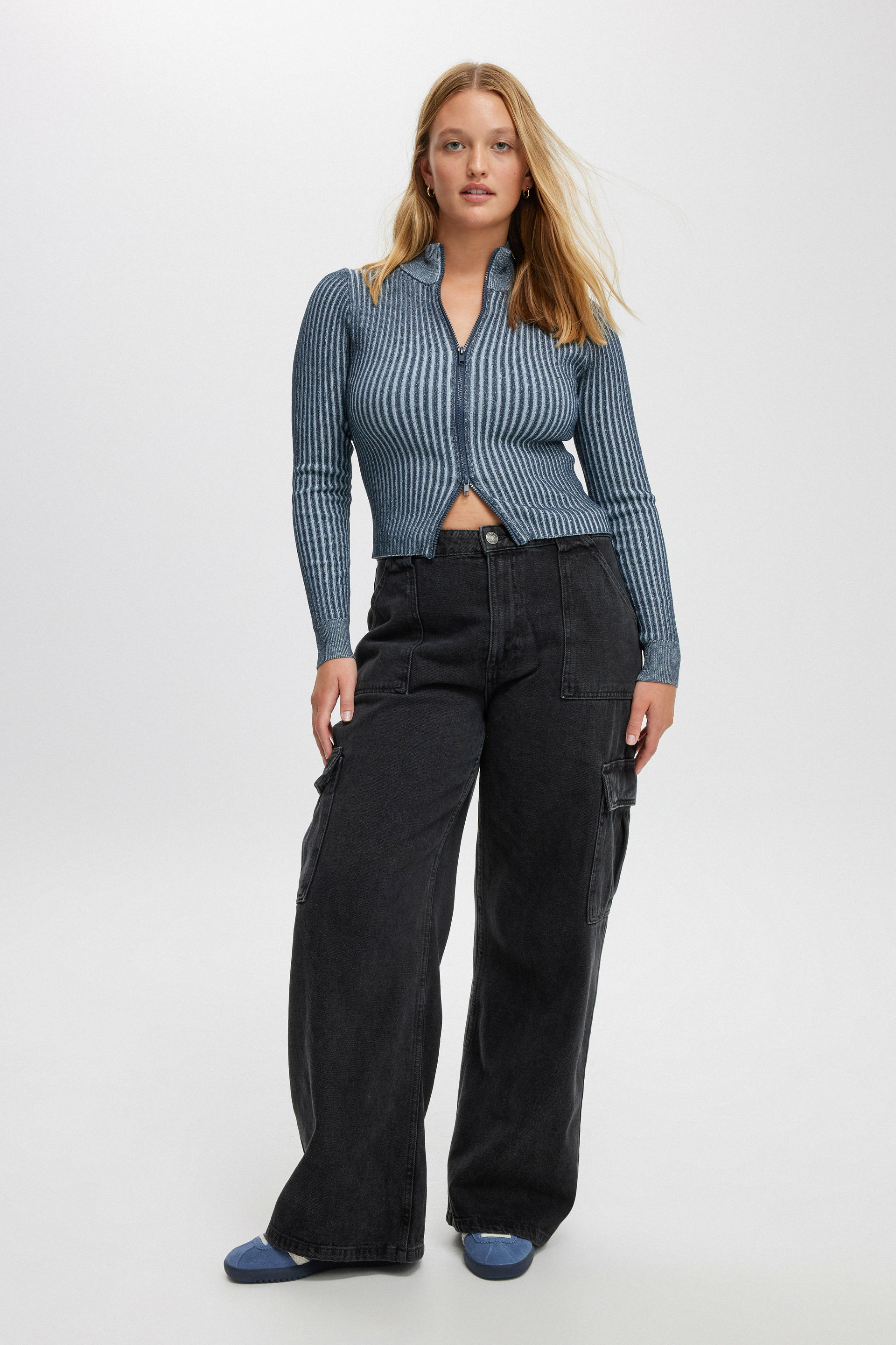 Relaxed Cargo Jean graphite black