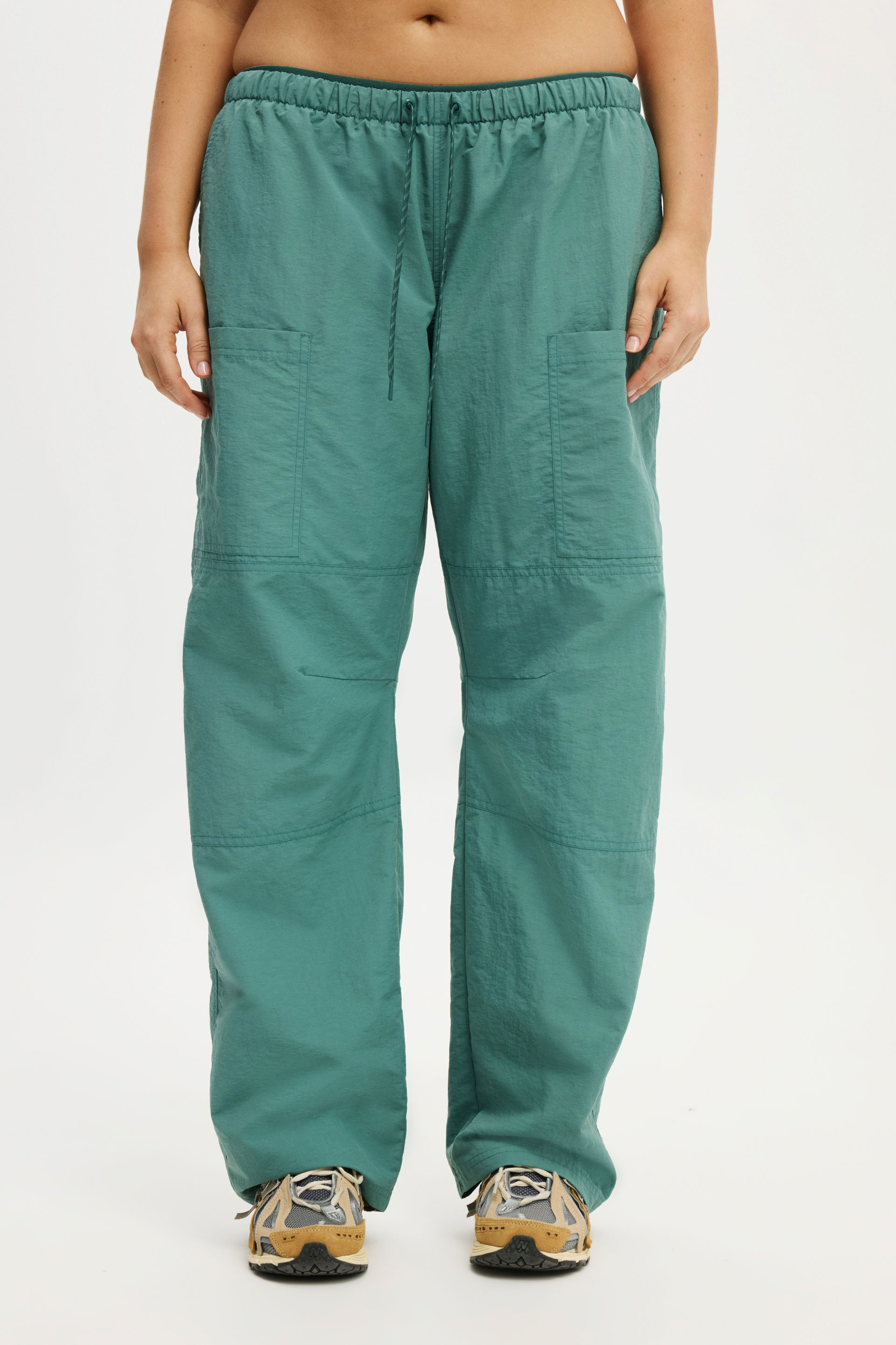 13790-barrel-leg-woven-pant-sagebrush-1.jpg