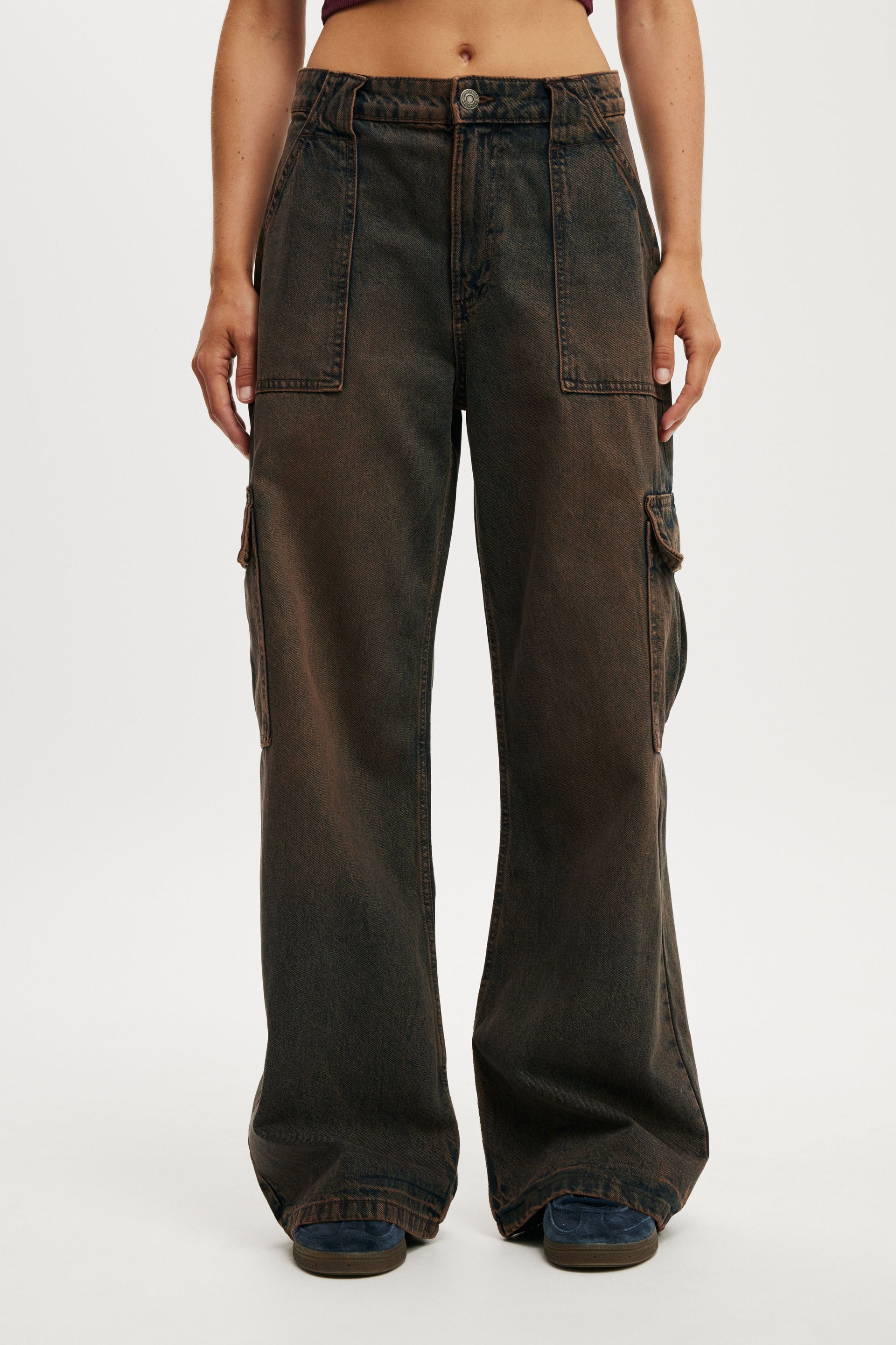 1384-relaxed-cargo-jean-mocha-1.jpg