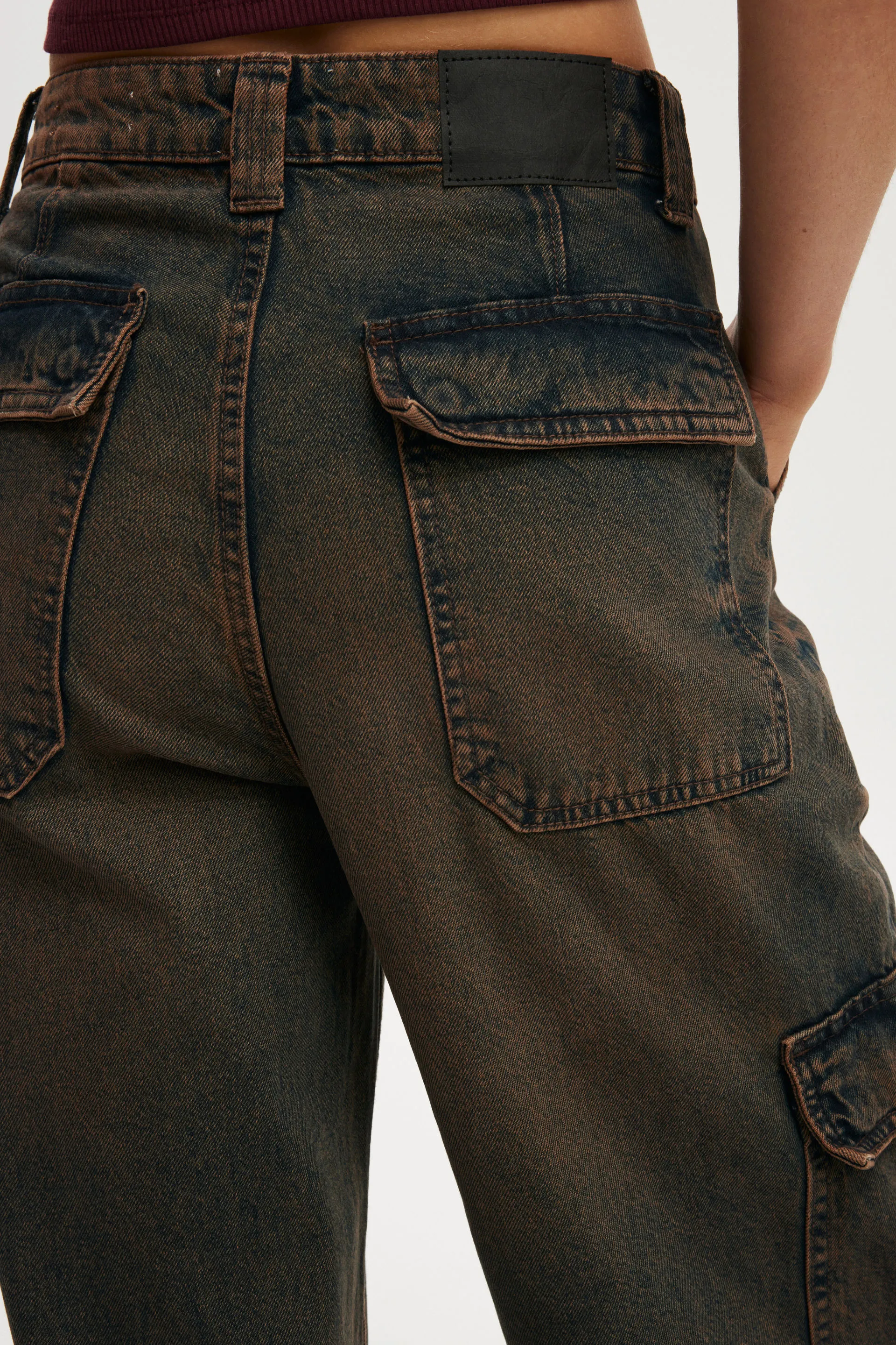 1384-relaxed-cargo-jean-mocha-1.jpg