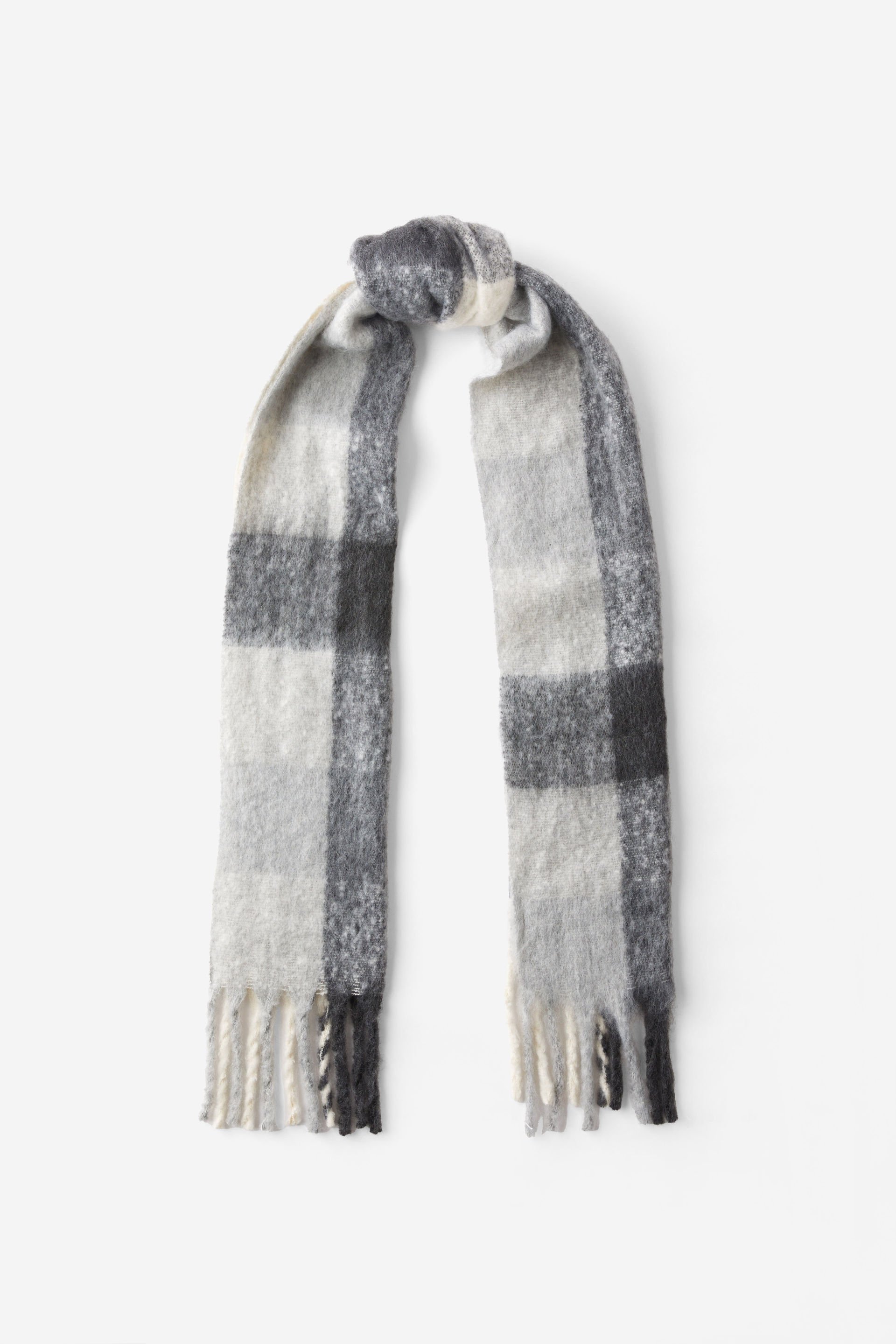 Body Chunky Knit Scarf charcoal/grey marle