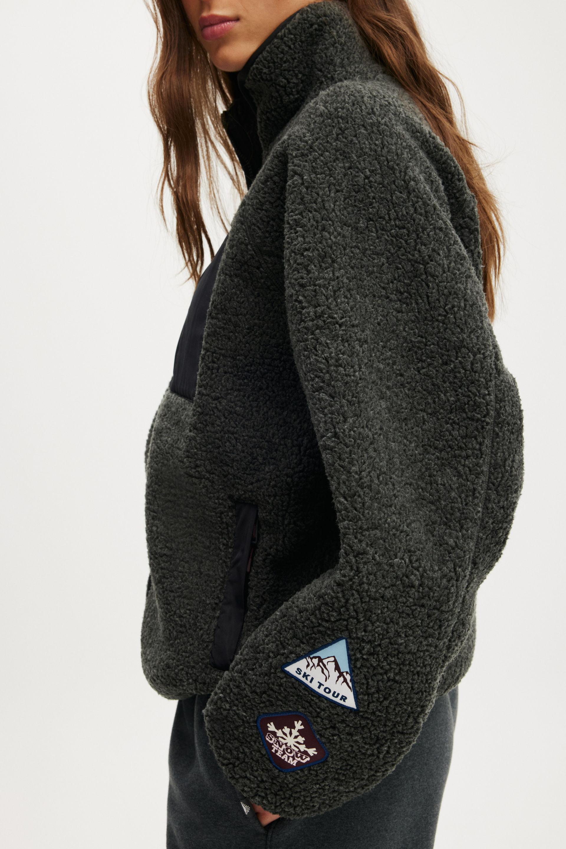 13885-trail-sherpa-zip-through-charcoal-marle-ski-badge-1.jpg