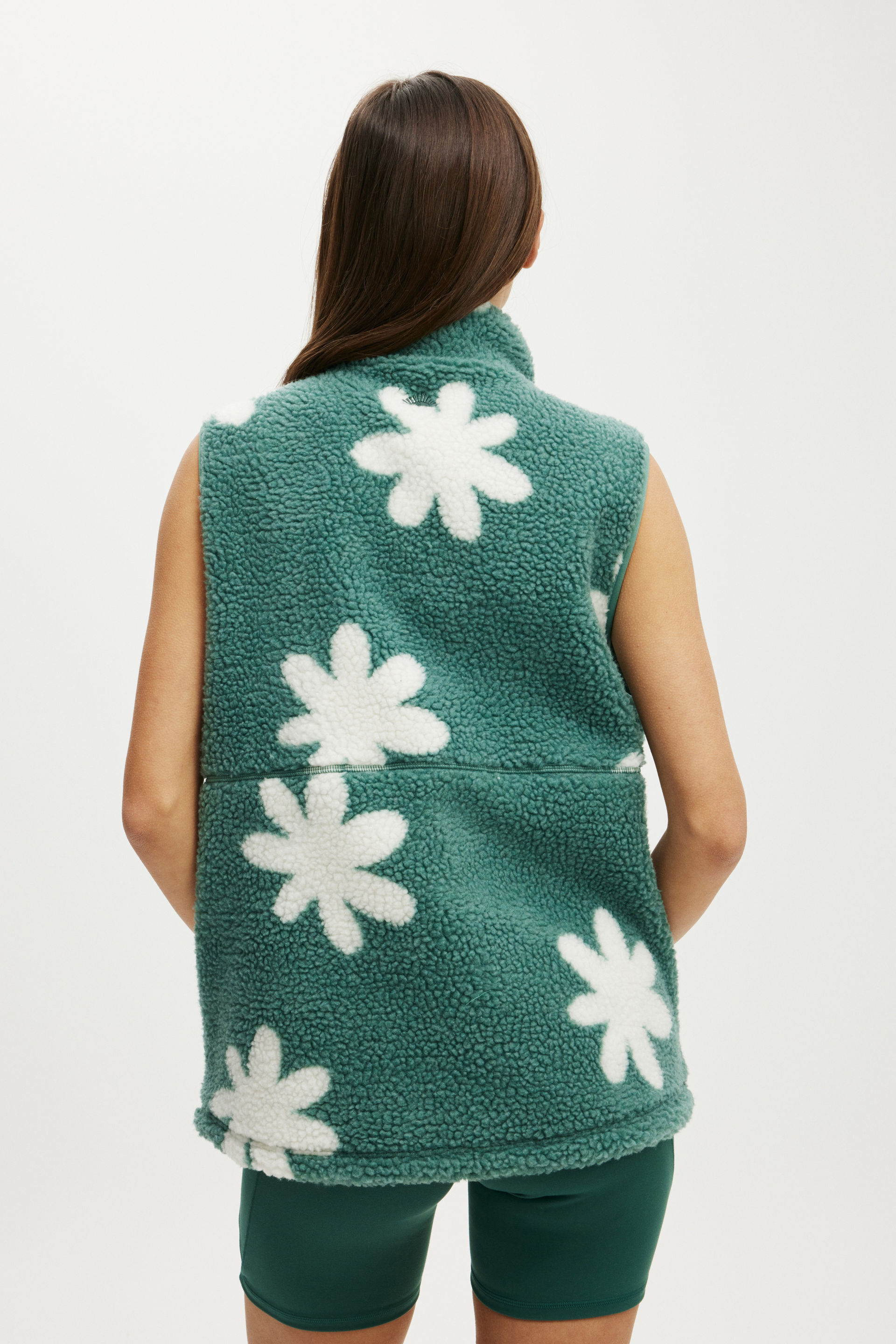 13913-peak-sherpa-vest-sagebrush-coconut-milk-flower-1.jpg