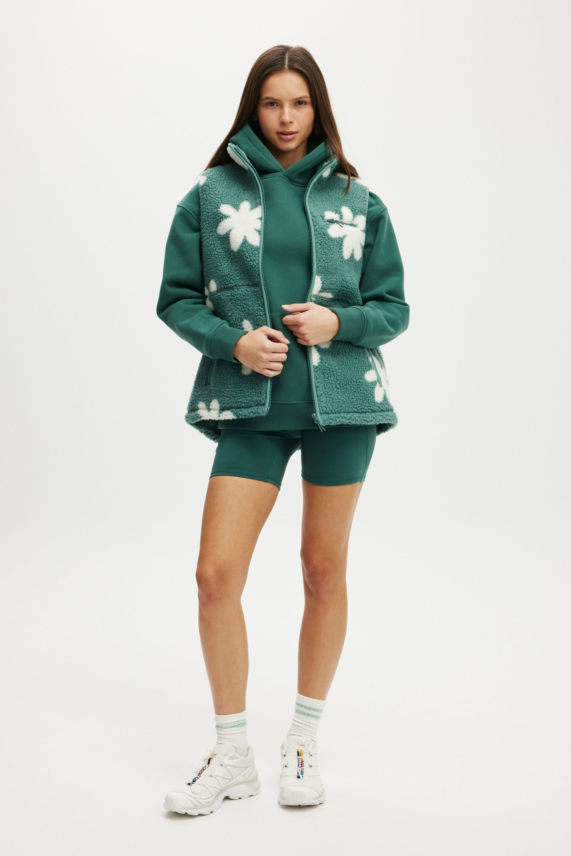 13913-peak-sherpa-vest-sagebrush-coconut-milk-flower-1.jpg