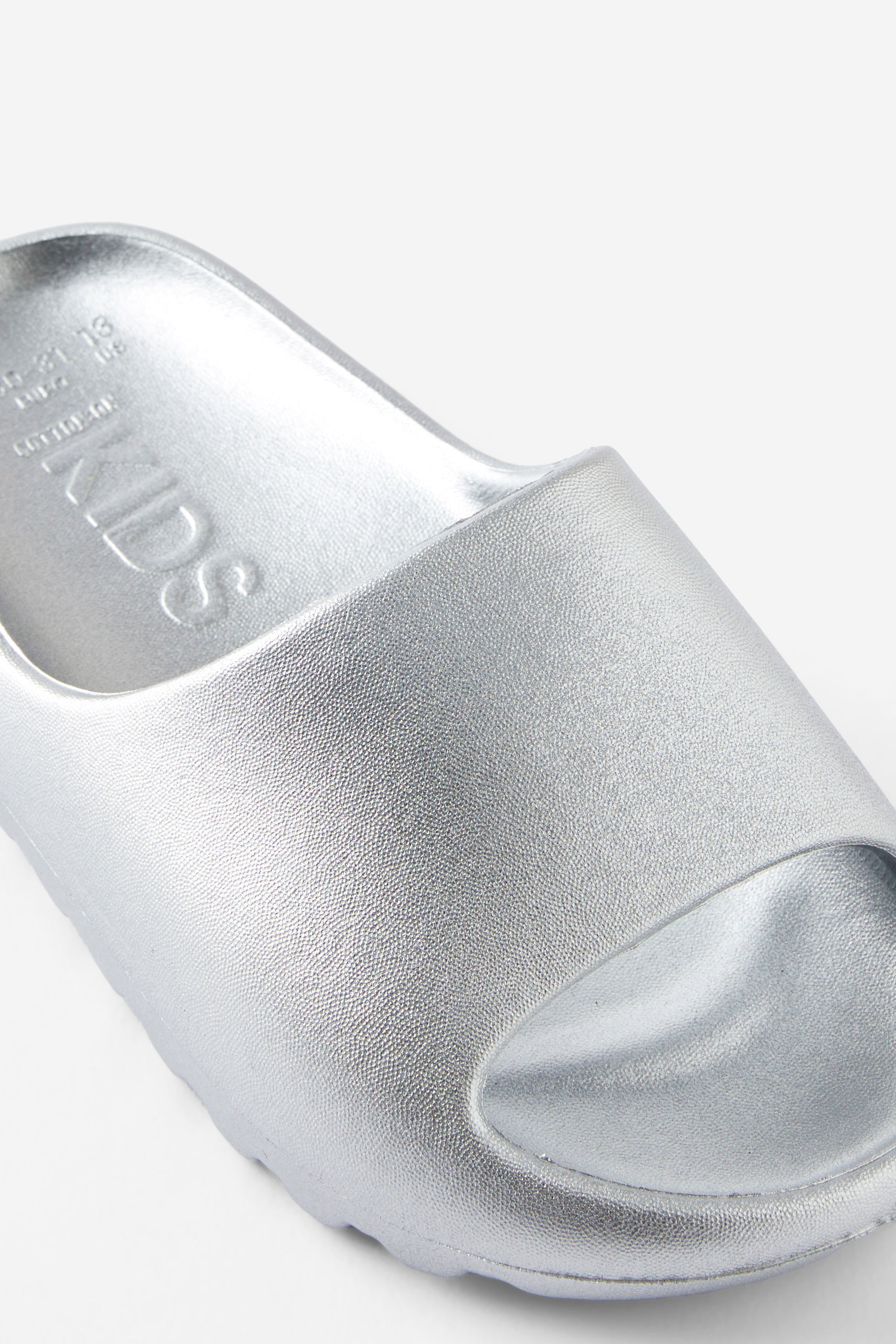 14786-sunny-beach-slide-silver-metallic-1.jpg