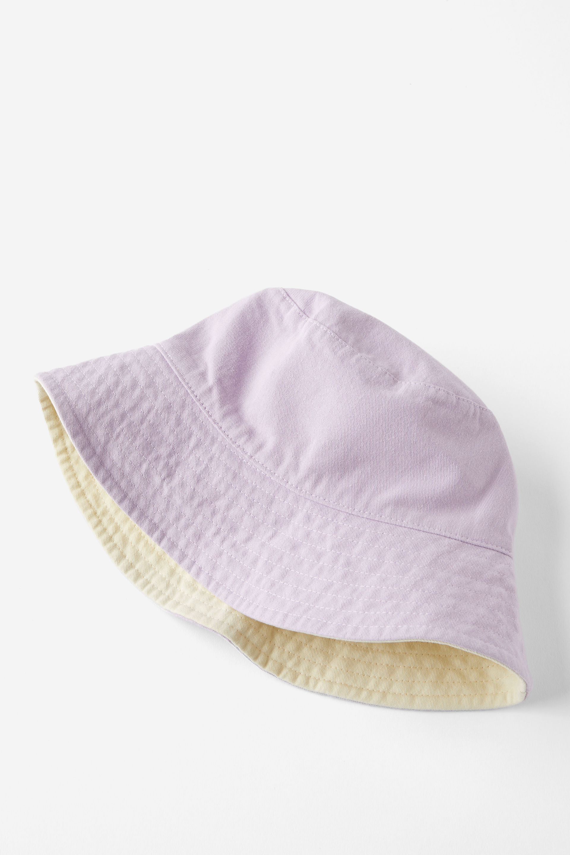 15738-kids-reversible-bucket-hat-lemon-squash-lilac-mood-1.jpg