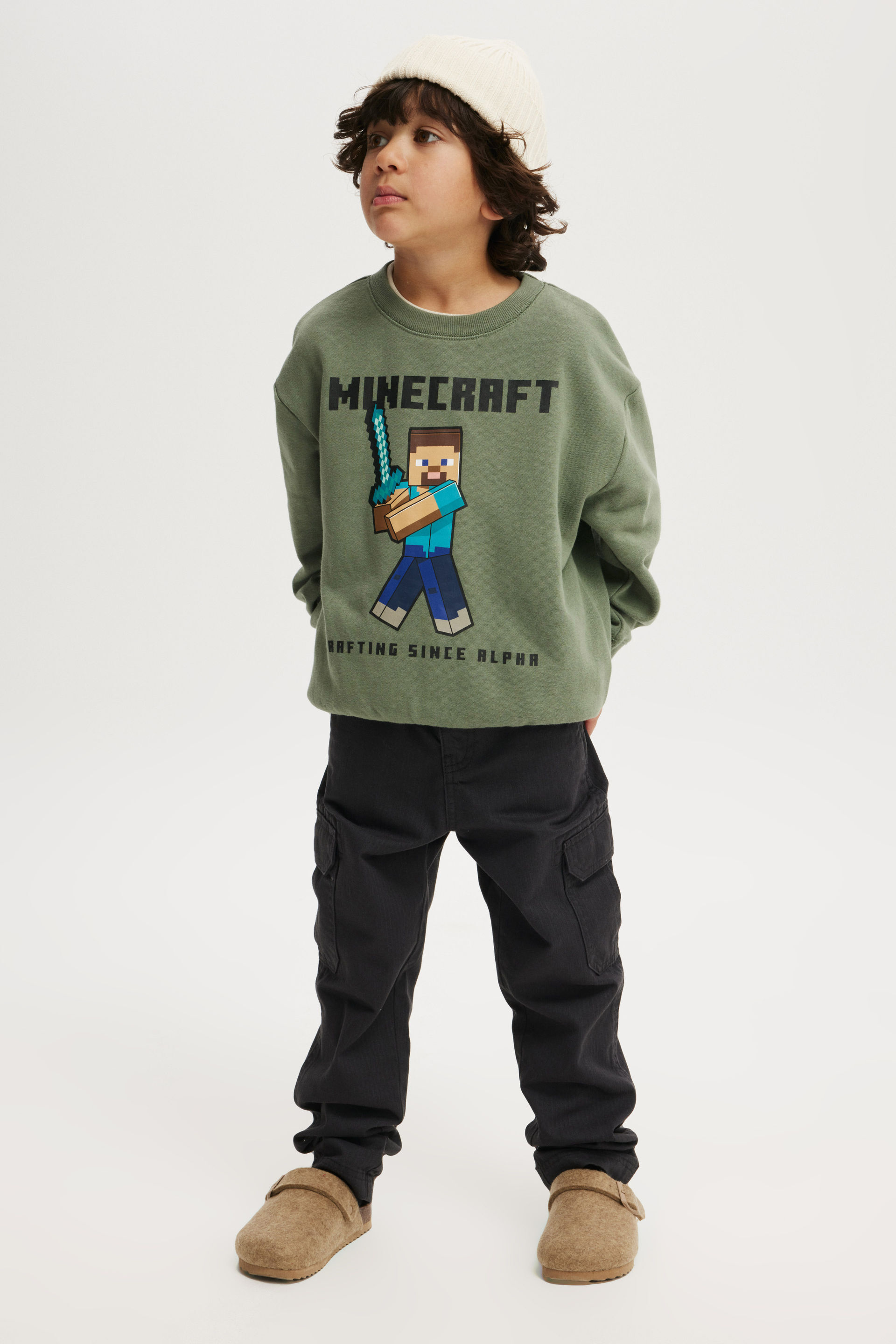 16046-minecraft-fleece-crew-neck-lcn-min-swag-green-minecraft-brave-1.jpg
