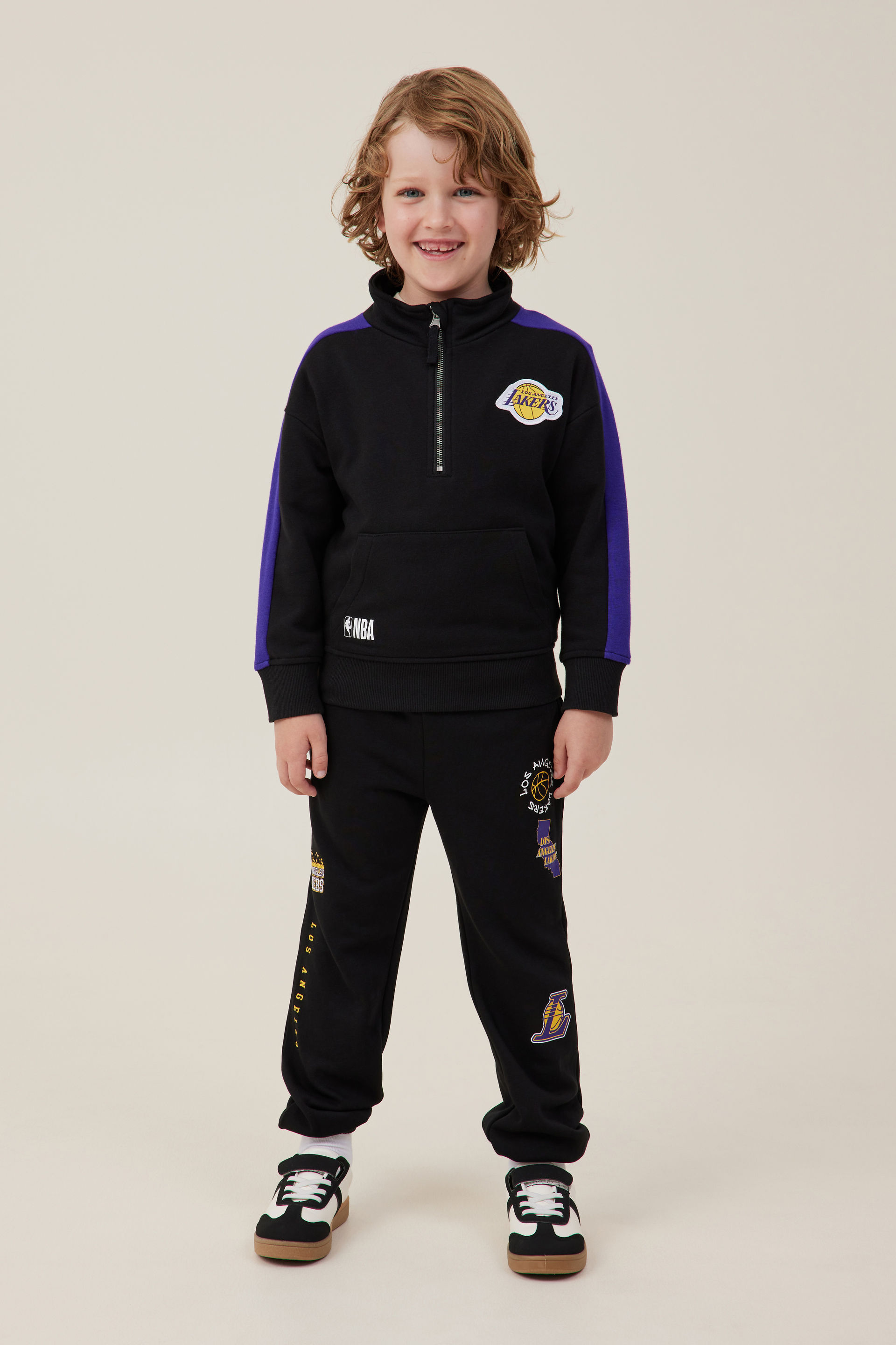 16543-license-alfie-fleece-pullover-lcn-nba-black-lakers-badge-1.jpg