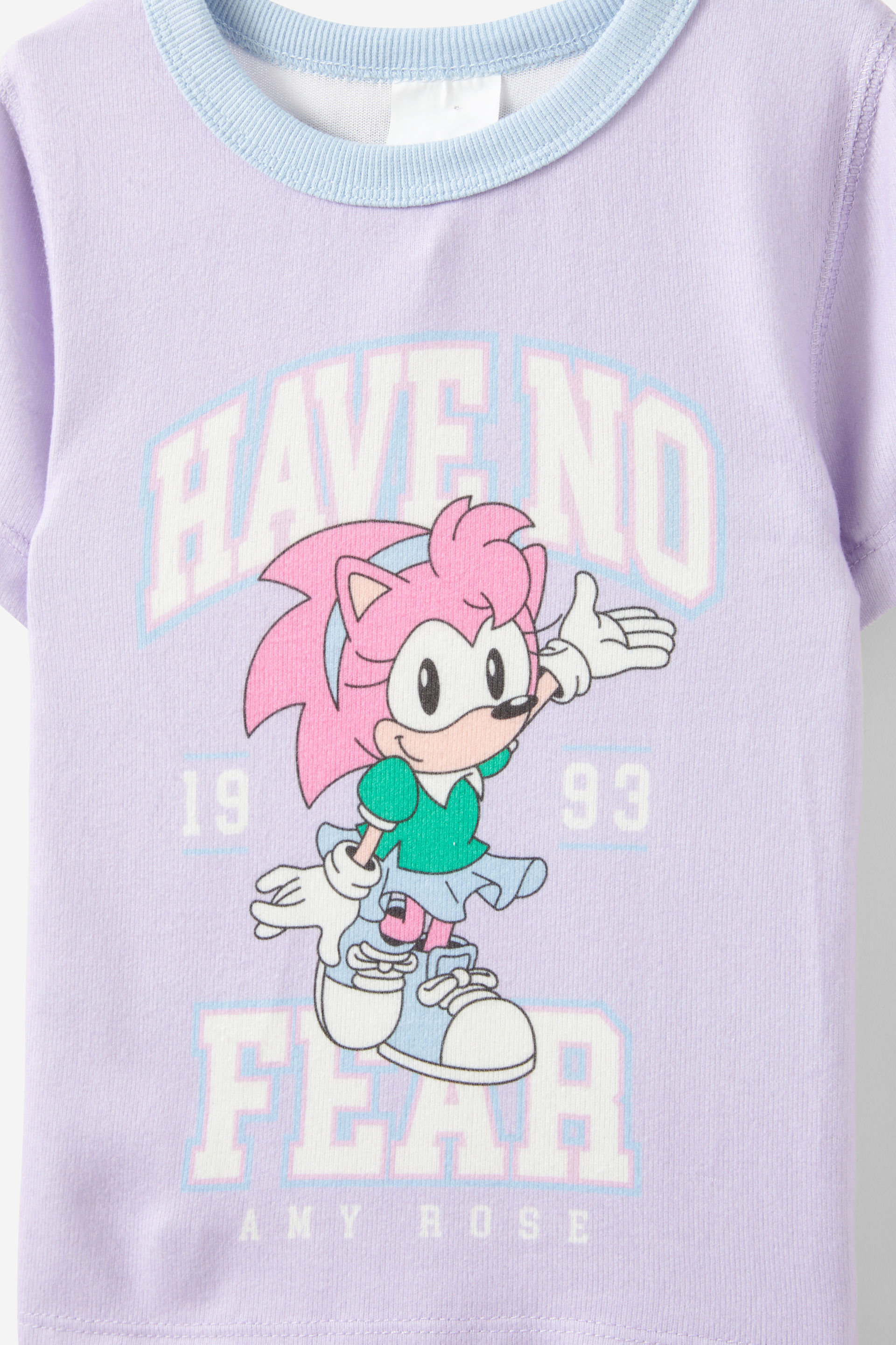 16562-sonic-the-hedgehog-super-soft-short-sleeve-pajama-set-lcn-seg-amy-rose-have-no-fear-vintage-lilac-1.jpg