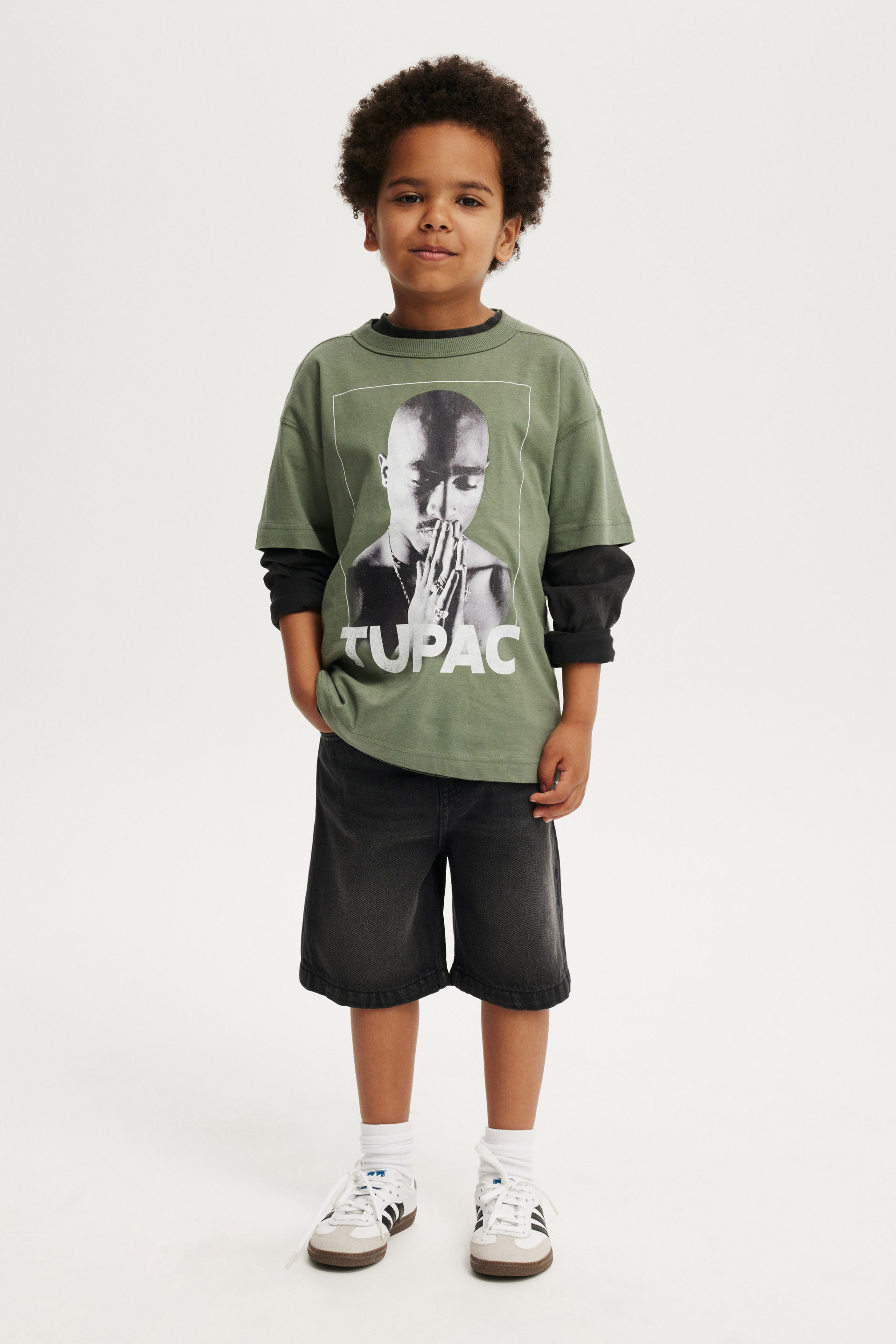 17999-tupac-drop-shoulder-short-sleeve-tee-lcn-bra-swag-green-tupac-hands-1.jpg