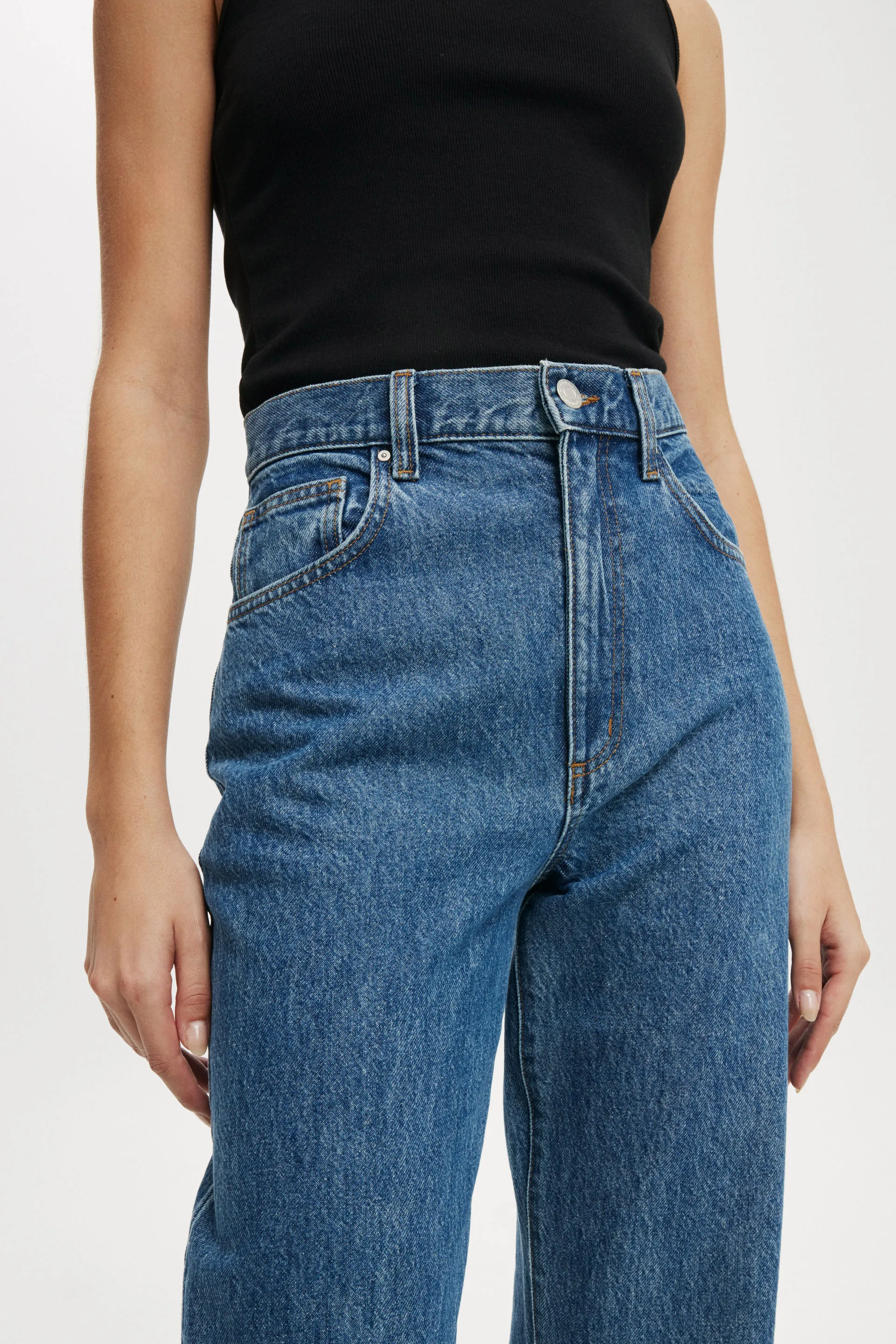 200-loose-straight-jean-sea-blue-1.jpg