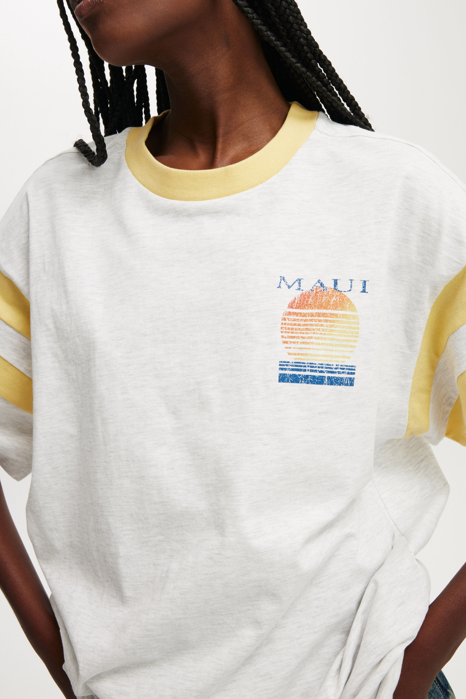 2004-super-oversized-graphic-tee-maui-soft-grey-marle-1.jpg
