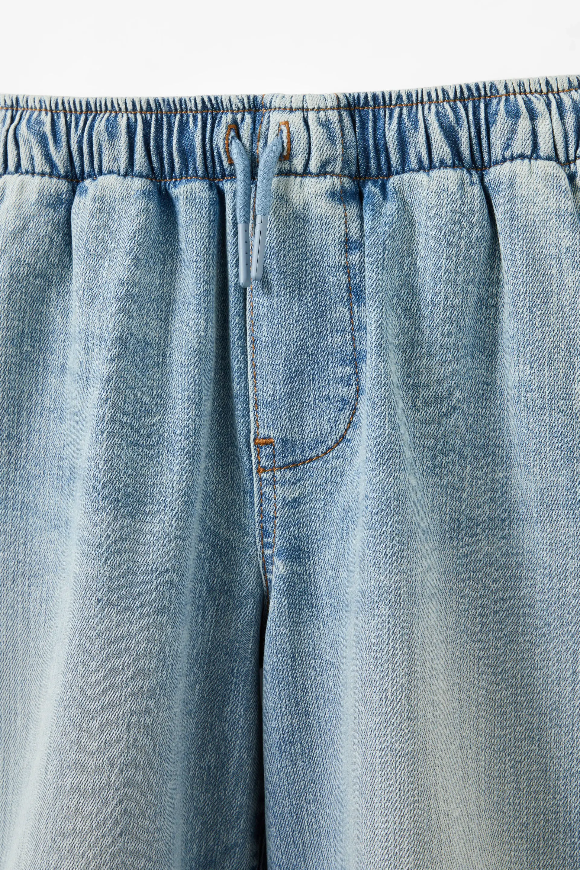 20424-relaxed-jogger-jean-airlie-light-blue-1.jpg
