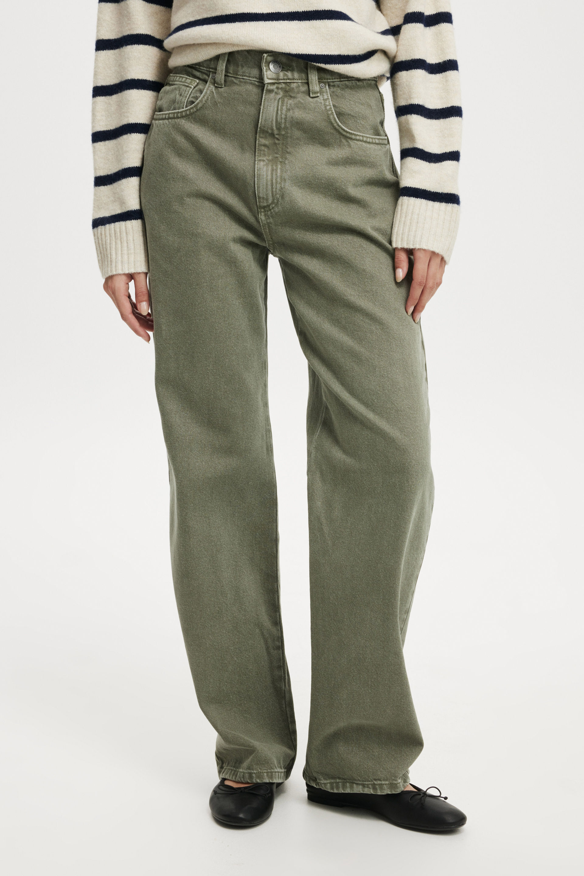 207-loose-straight-jean-smokey-green-1.jpg