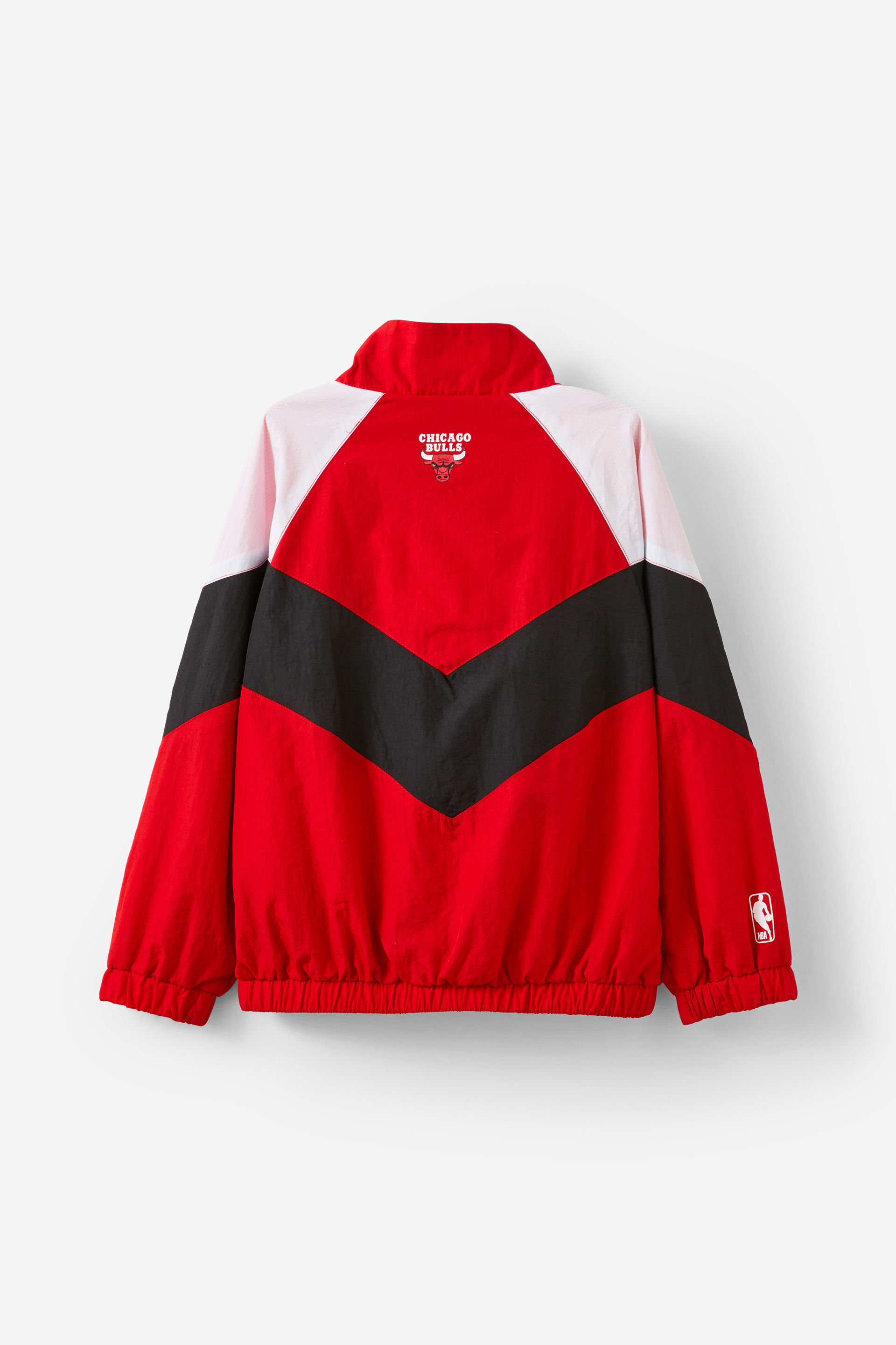 20900-nba-chicago-bulls-zip-through-sports-jacket-lcn-nba-varsity-red-chicago-bulls-stripe-1.jpg