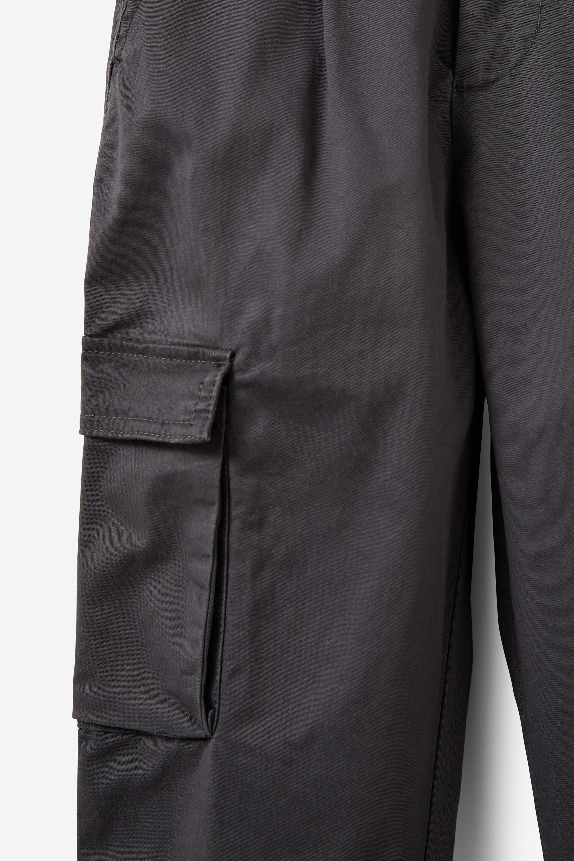 20991-pleat-front-cargo-pant-phantom-1.jpg