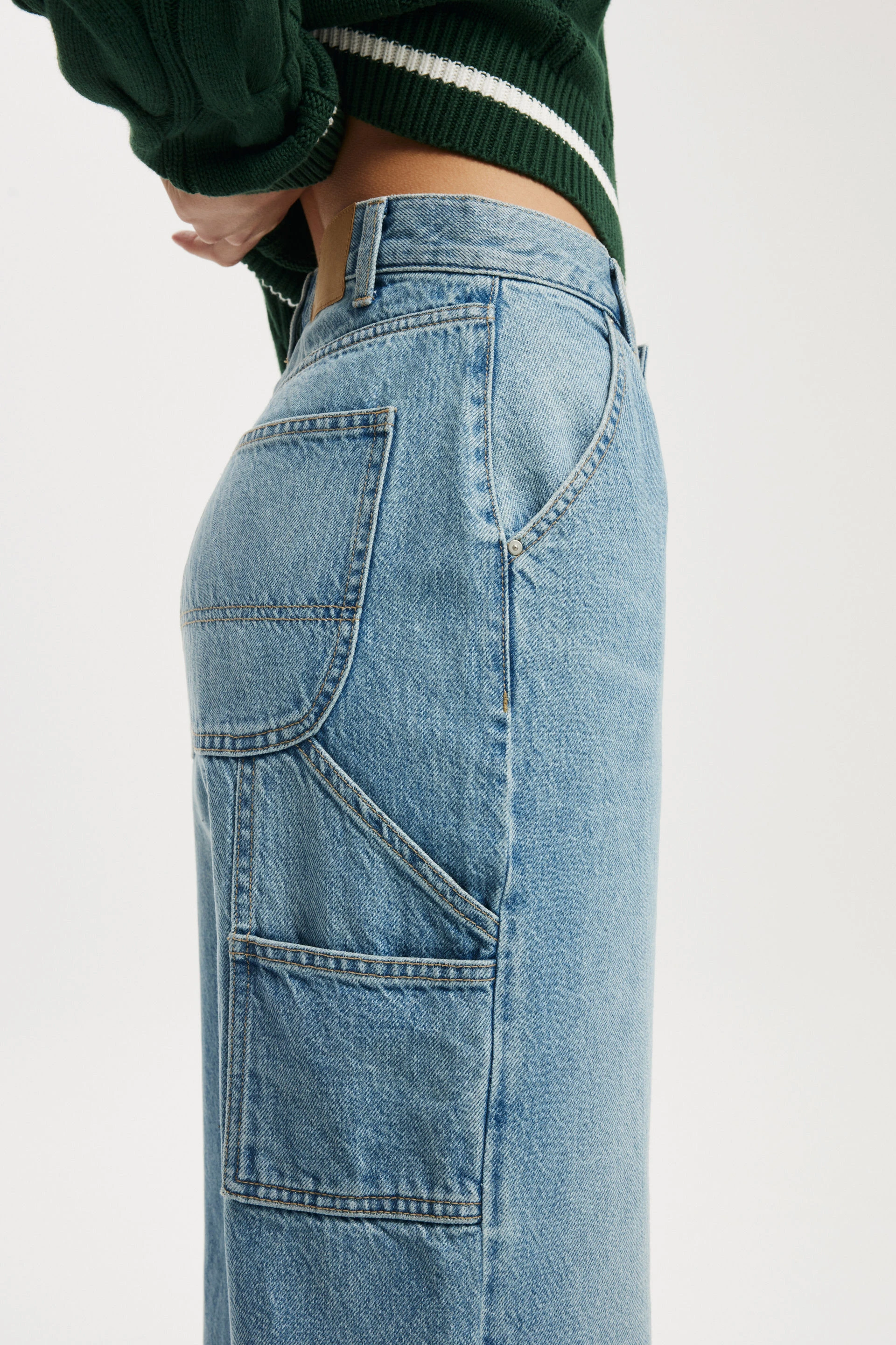 214-loose-straight-jean-bells-blue-carpenter-1.jpg