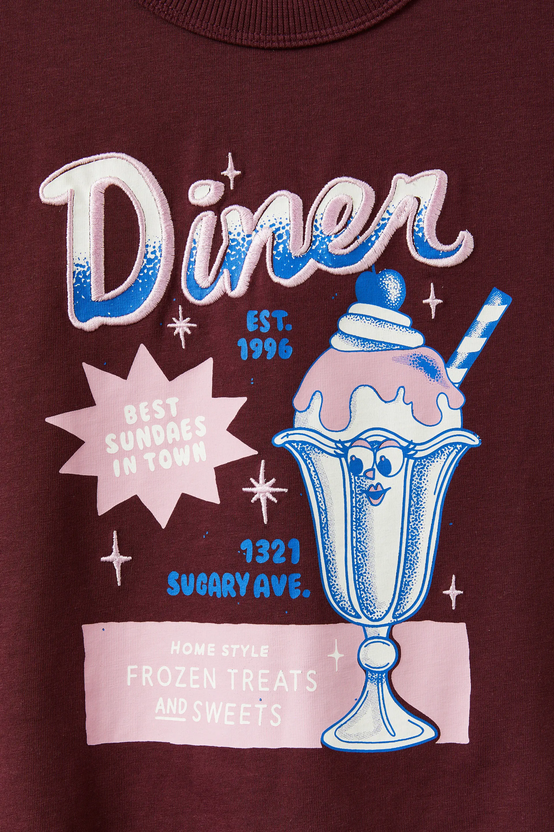 21479-poppy-oversize-graphic-print-tee-bordeaux-diner-1.jpg