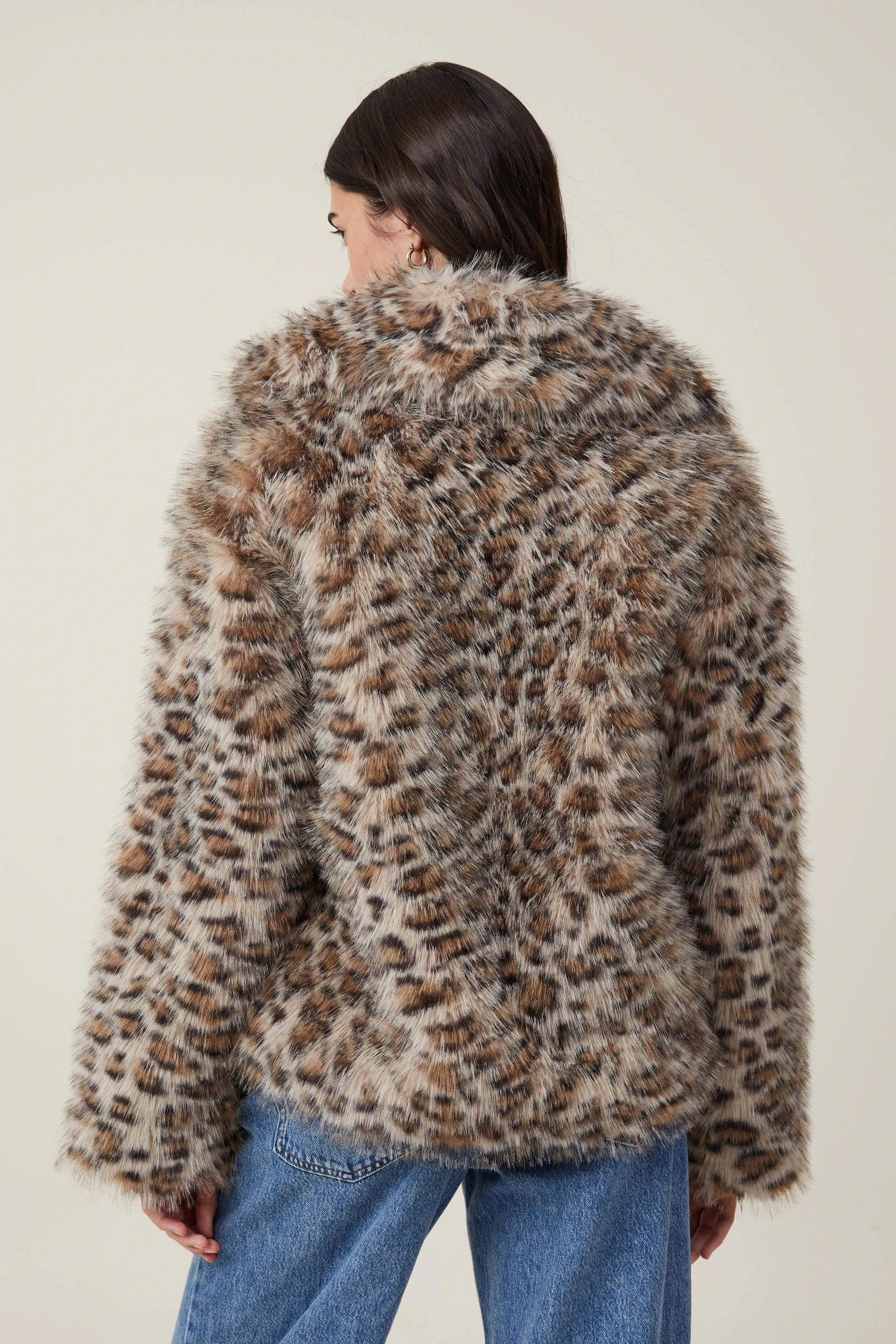 2210-mimi-faux-fur-jacket-leopard-1.webp