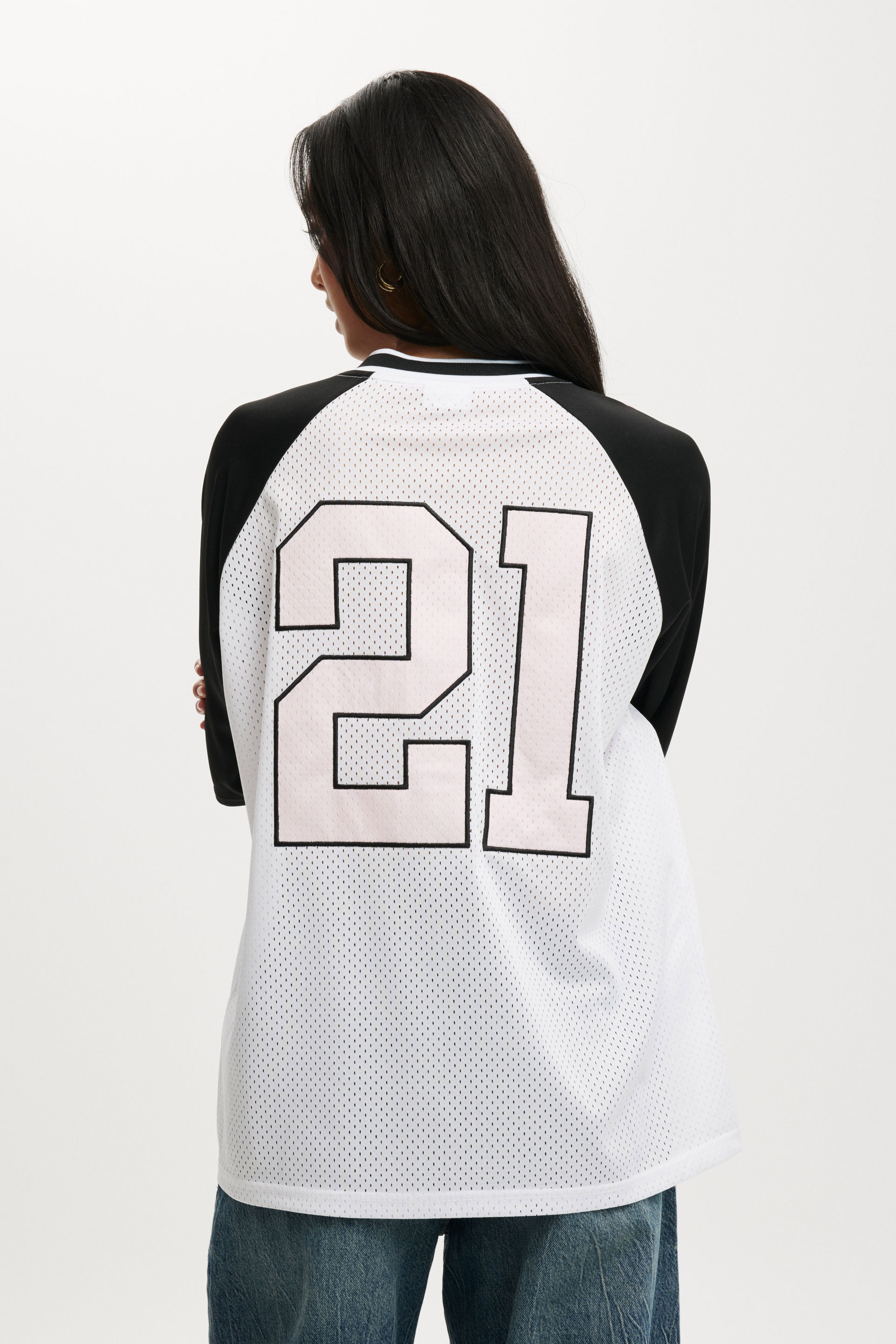 2212-oversized-v-neck-raglan-jersey-studio-21-white-1.jpg