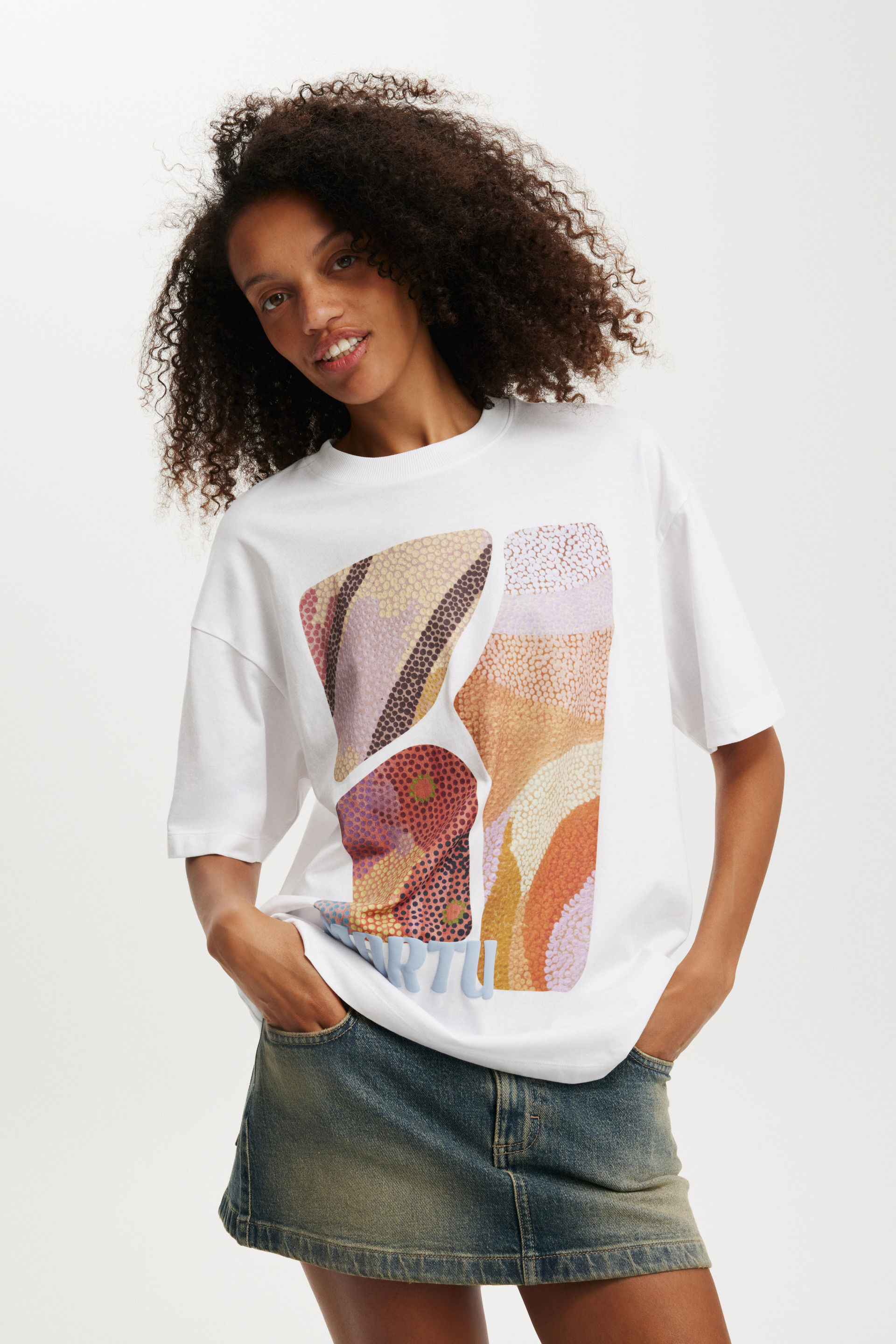 2215-the-lcn-boxy-graphic-tee-lcn-br-martu-shapes-white-1.jpg