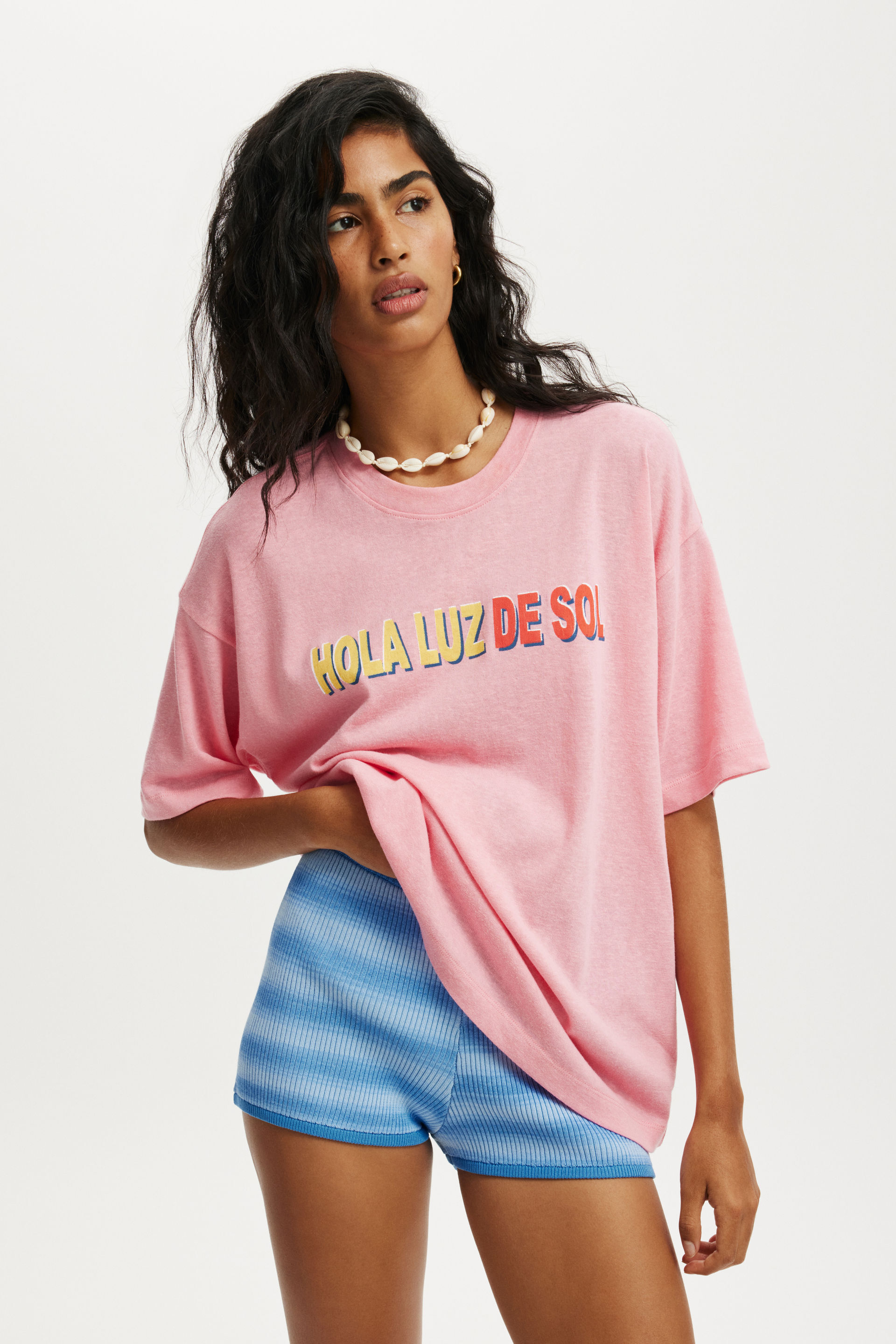 The Boxy Graphic Tee hol & luz de sol/britney pink