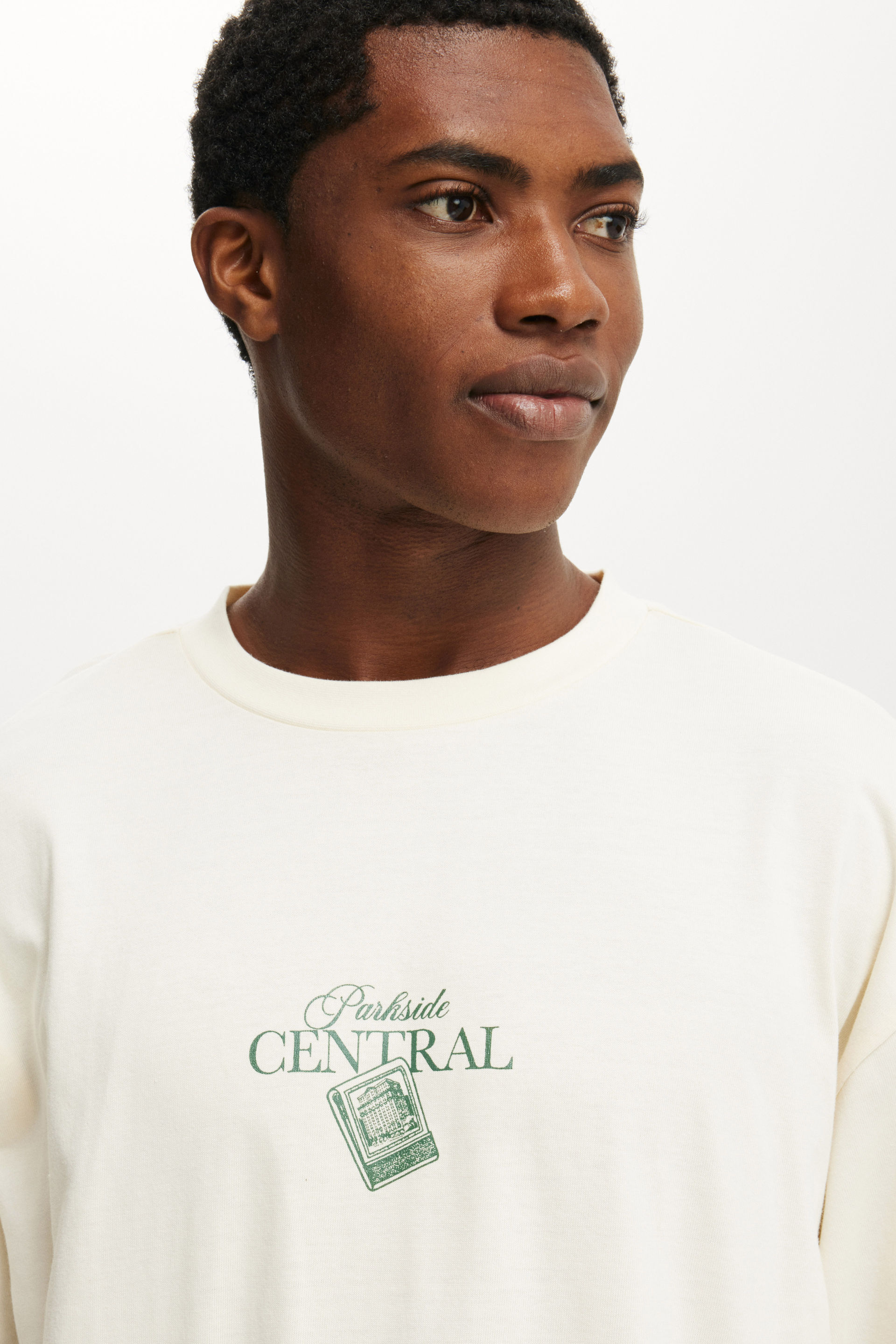 22551-box-fit-graphic-t-shirt-creampuff-parkside-central-1.jpg