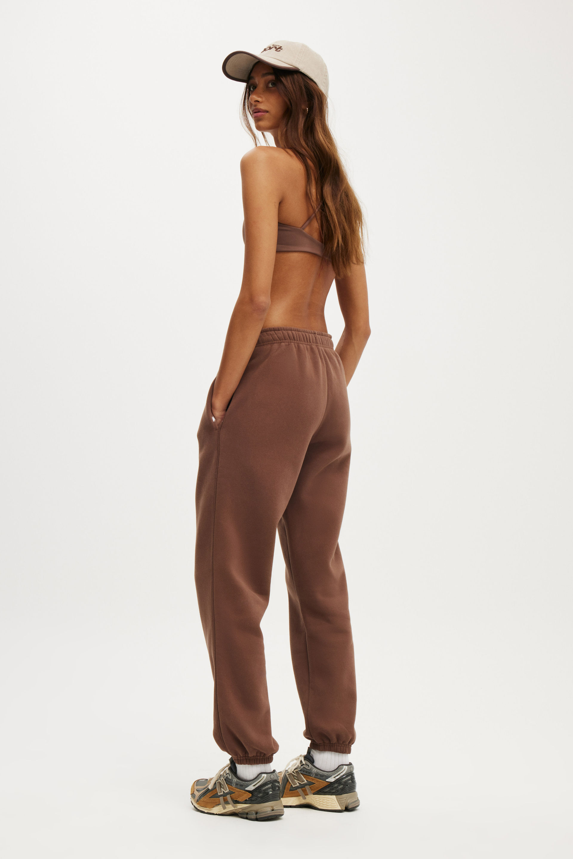 24097-plush-essential-gym-sweatpant-deep-taupe-1.jpg