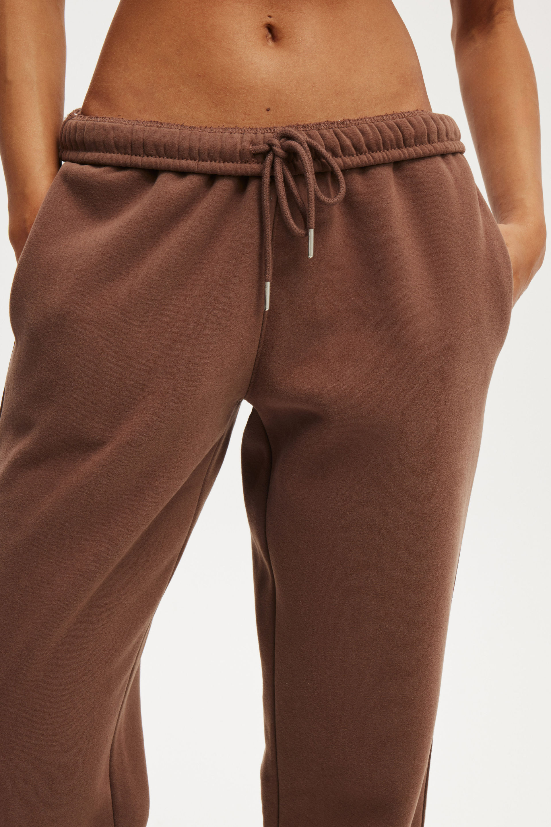 24097-plush-essential-gym-sweatpant-deep-taupe-1.jpg