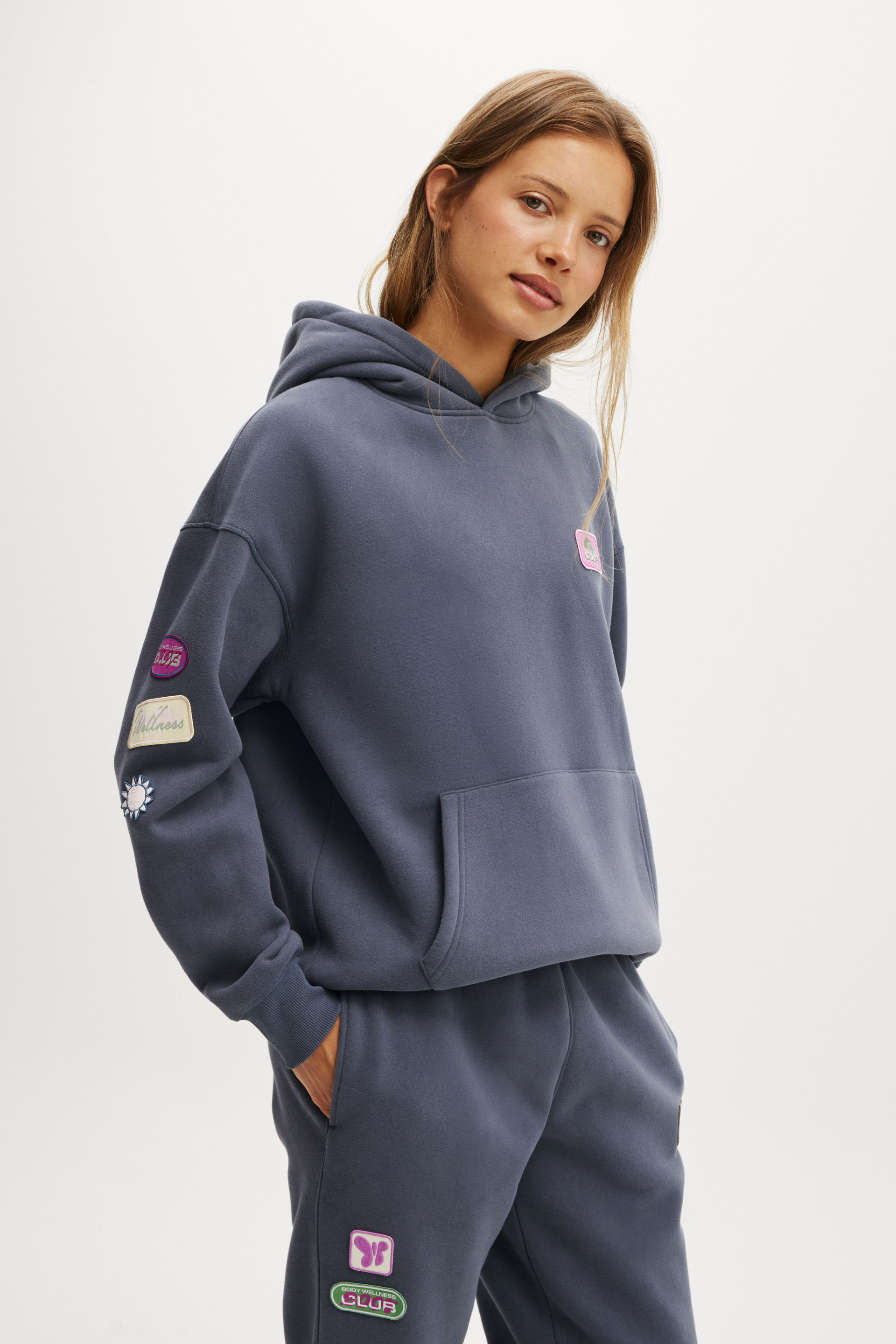 Plush Premium Graphic Hoodie folkstone grey/badge