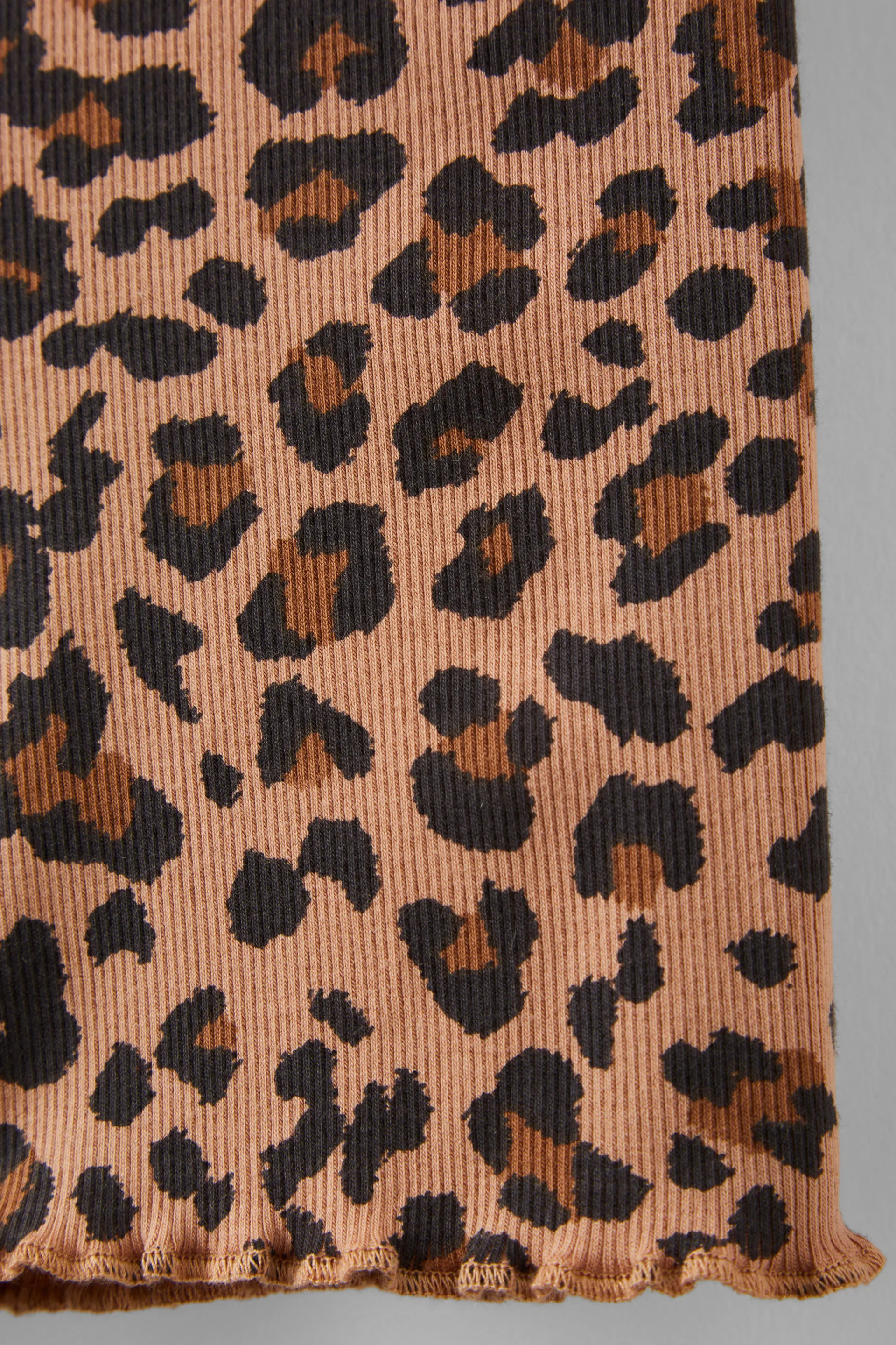 24782-hailey-bike-short-taupy-brown-leopard-1.jpg