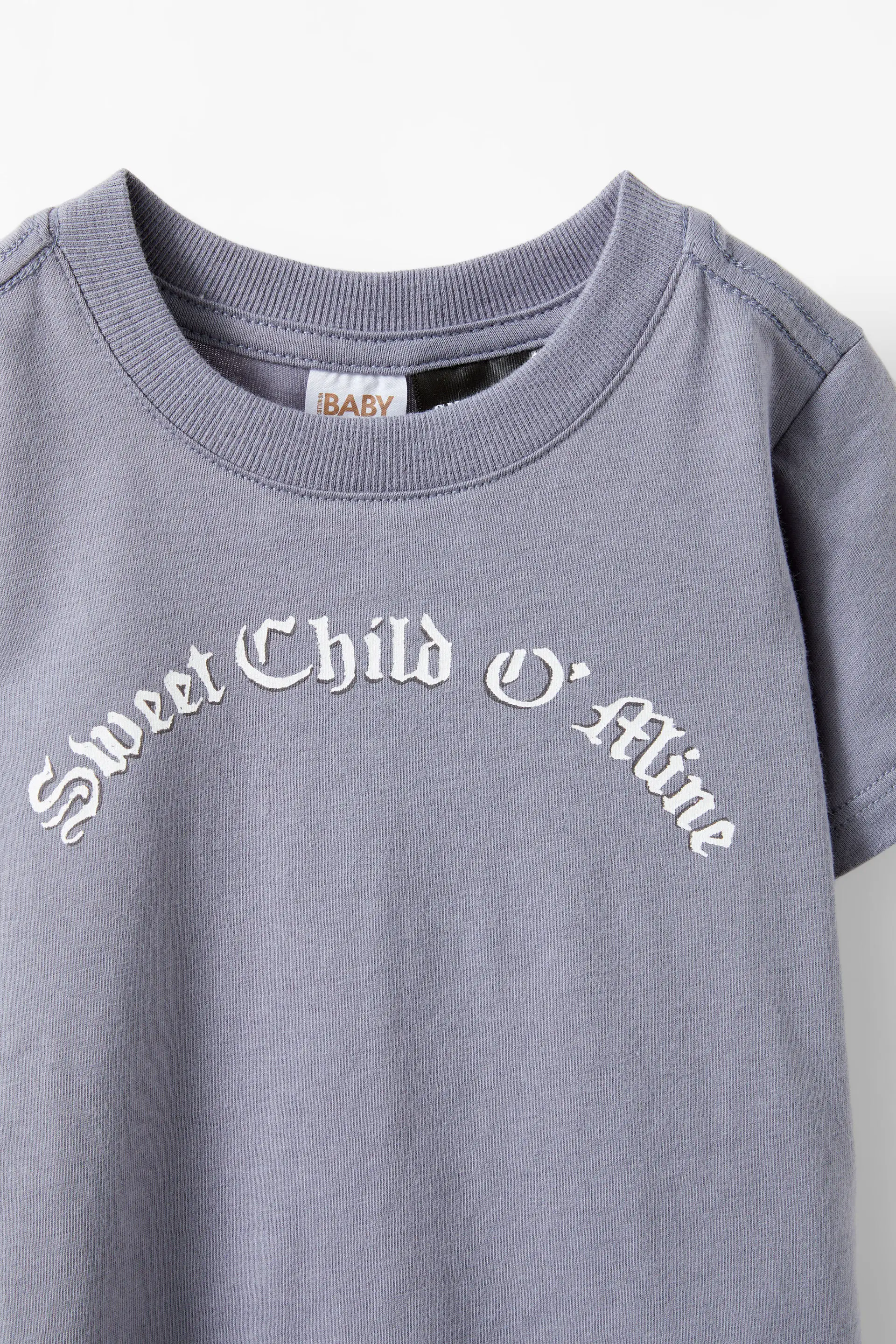 25256-guns-n-roses-short-sleeve-graphic-print-tee-lcn-bra-steel-gnr-sweet-child-o-mine-1.jpg
