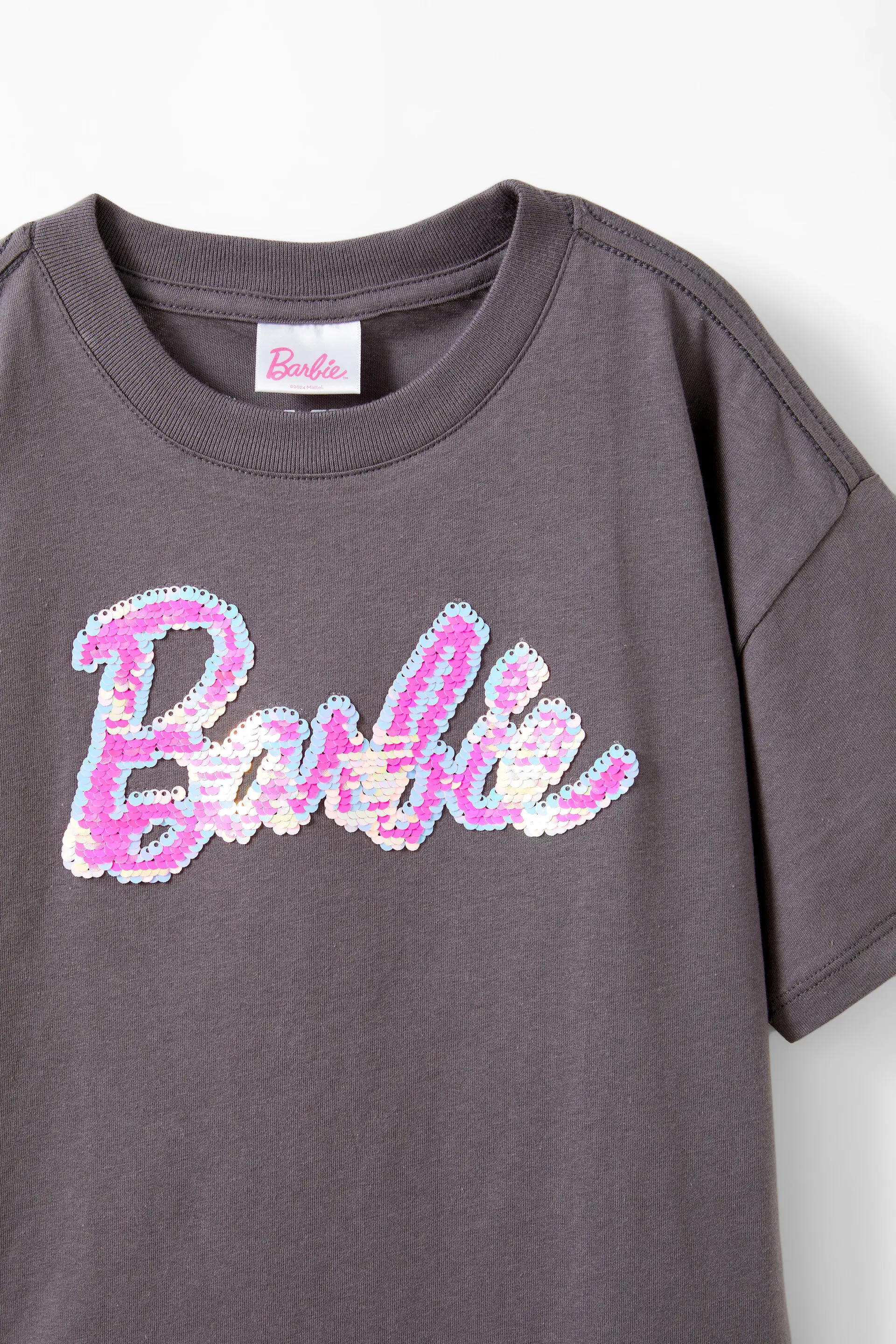 26070-barbie-drop-shoulder-short-sleeve-tee-lcn-mat-barbie-logo-rabbit-grey-1.jpg