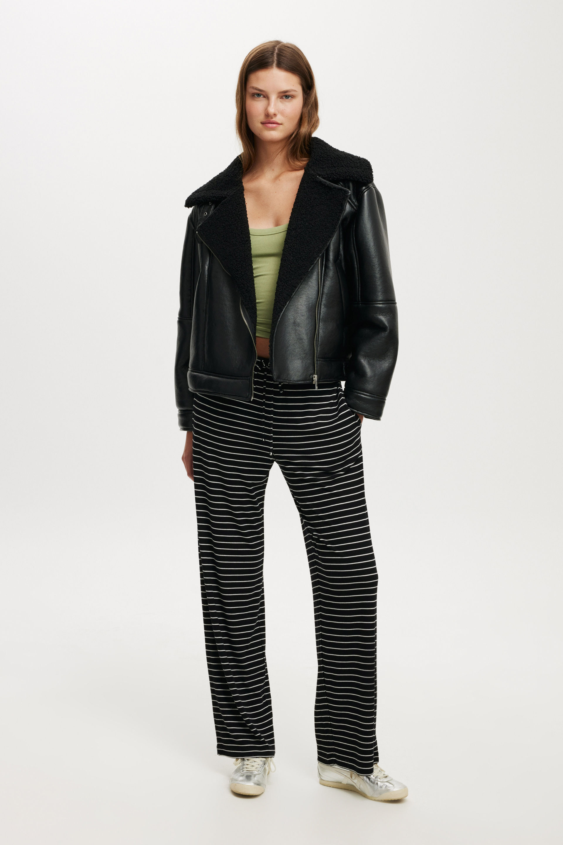 2632-dakota-faux-leather-aviator-black-1.jpg