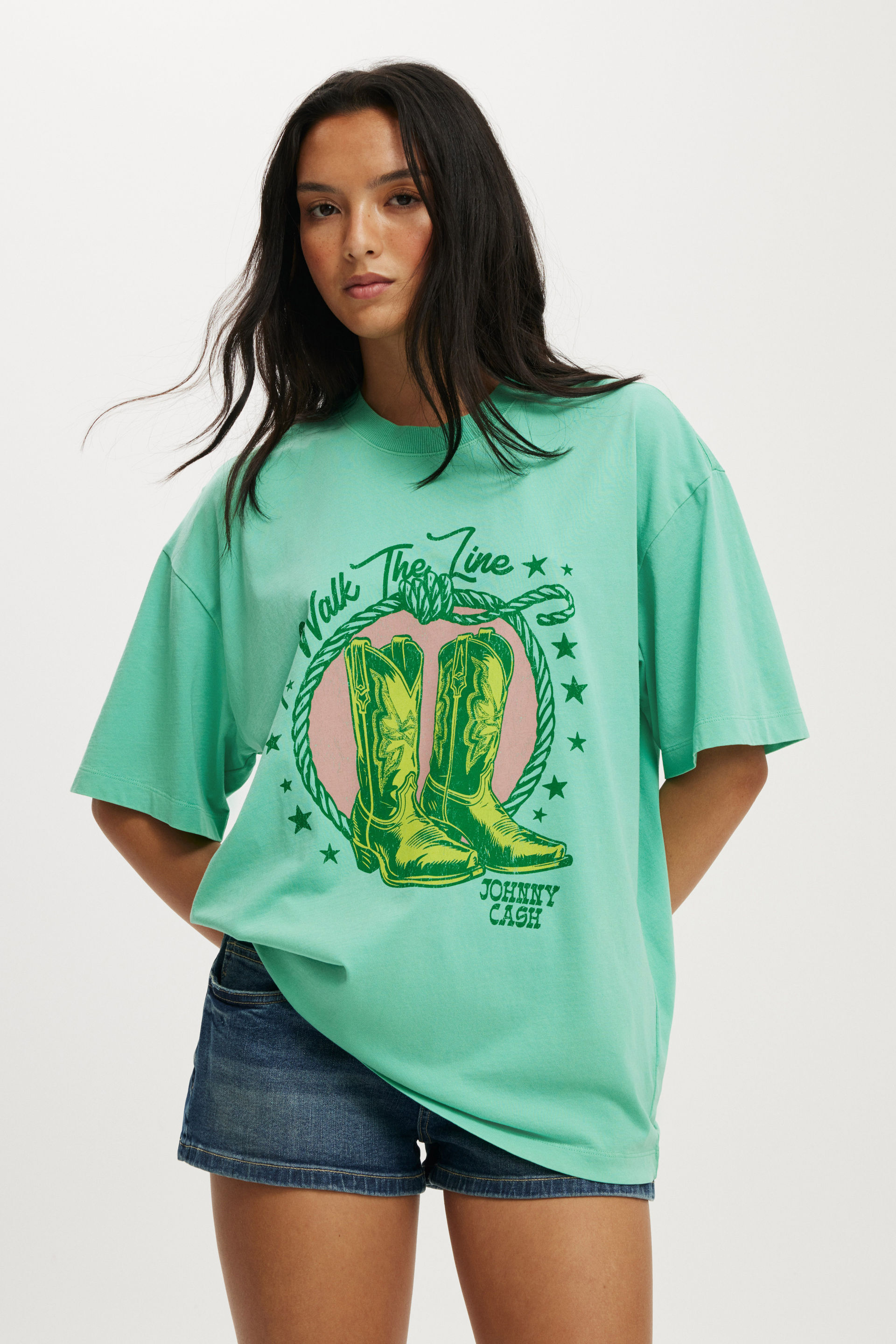 2888-johnny-cash-boxy-graphic-tee-lcn-mt-johnny-cash-walk-the-line-heritage-gr-1.jpg