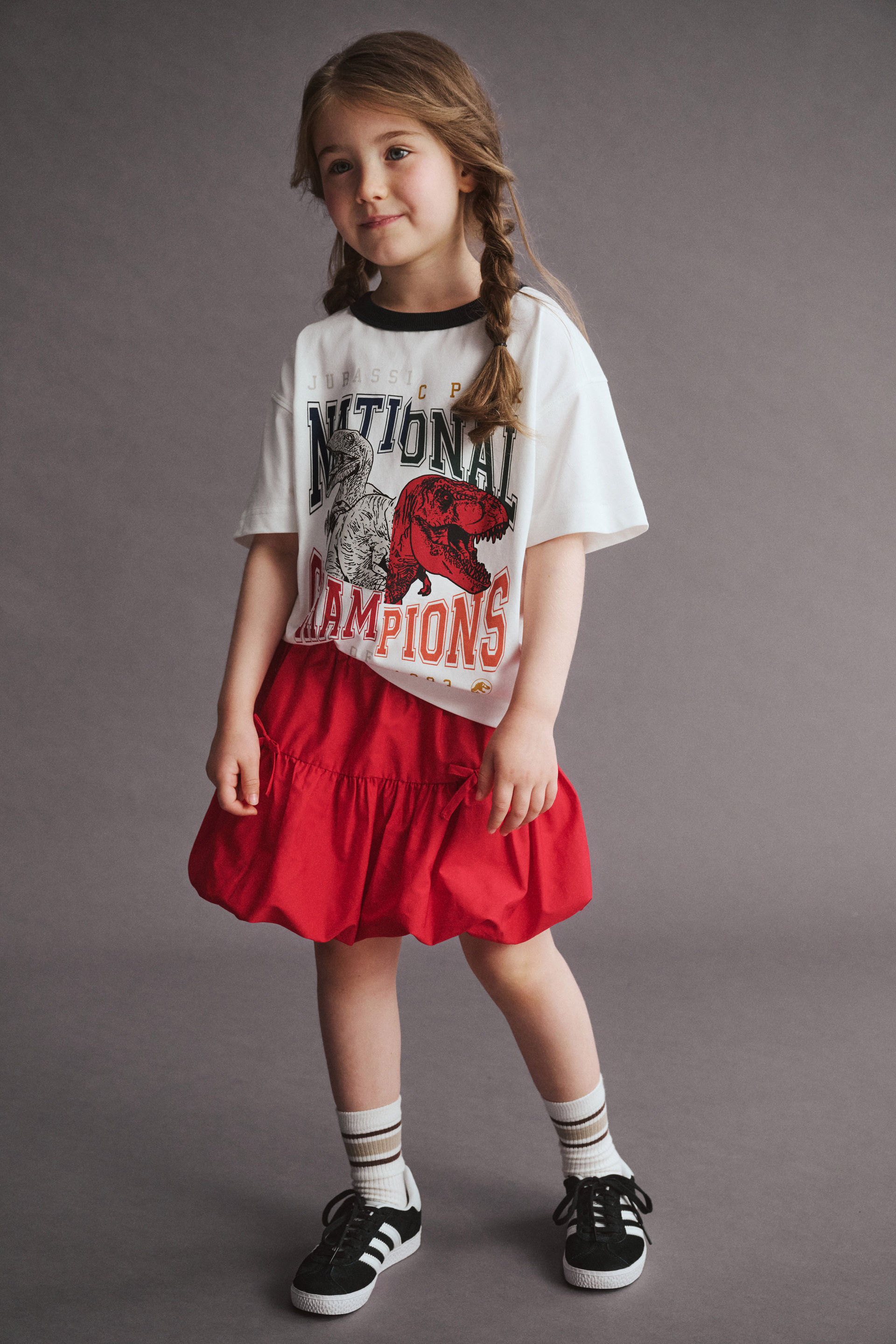 29513-jurassic-park-drop-shoulder-short-sleeve-tee-lcn-uni-vanilla-jurassic-park-class-1.jpg