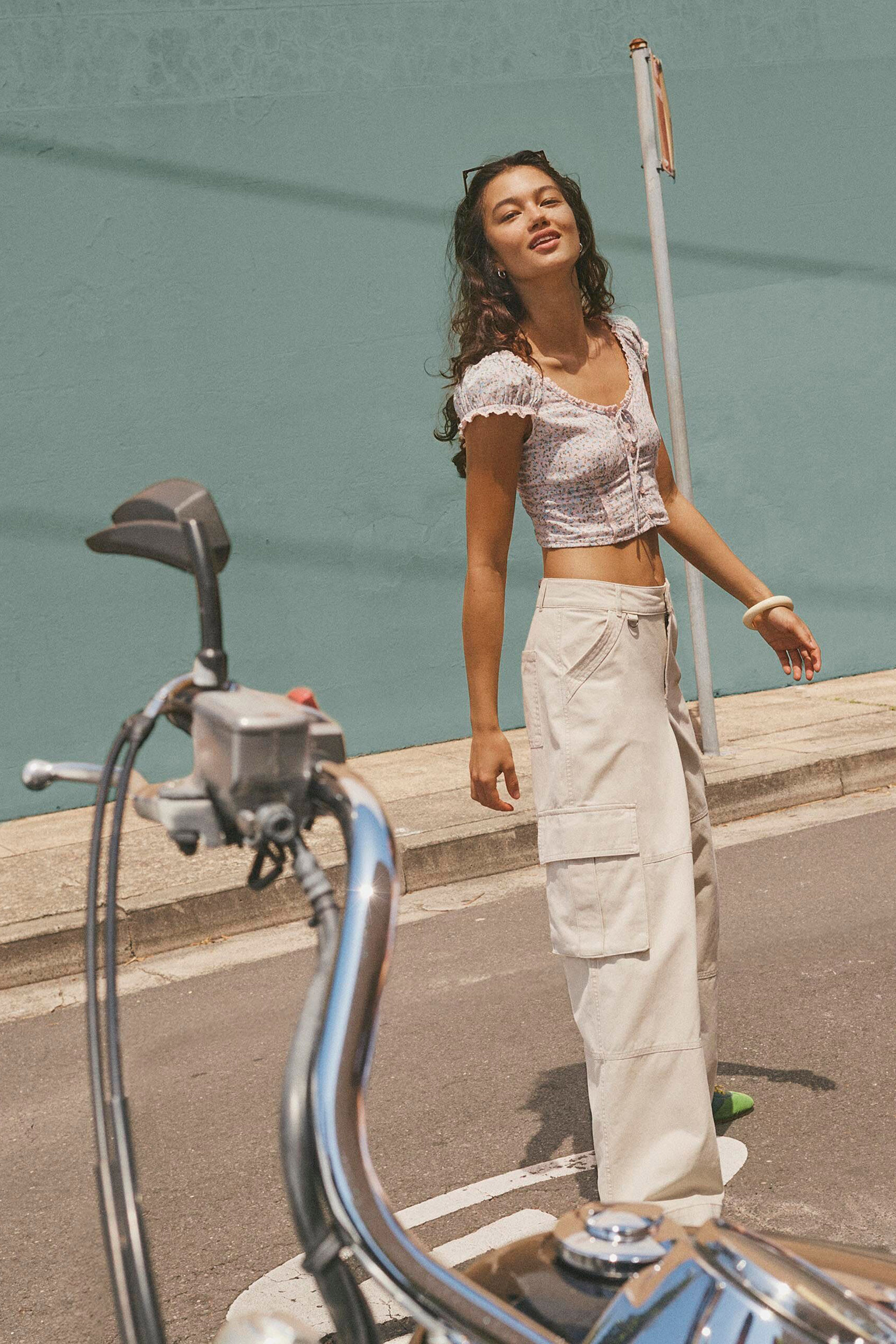 3049-benny-cargo-pant-washed-ecru-1.jpg