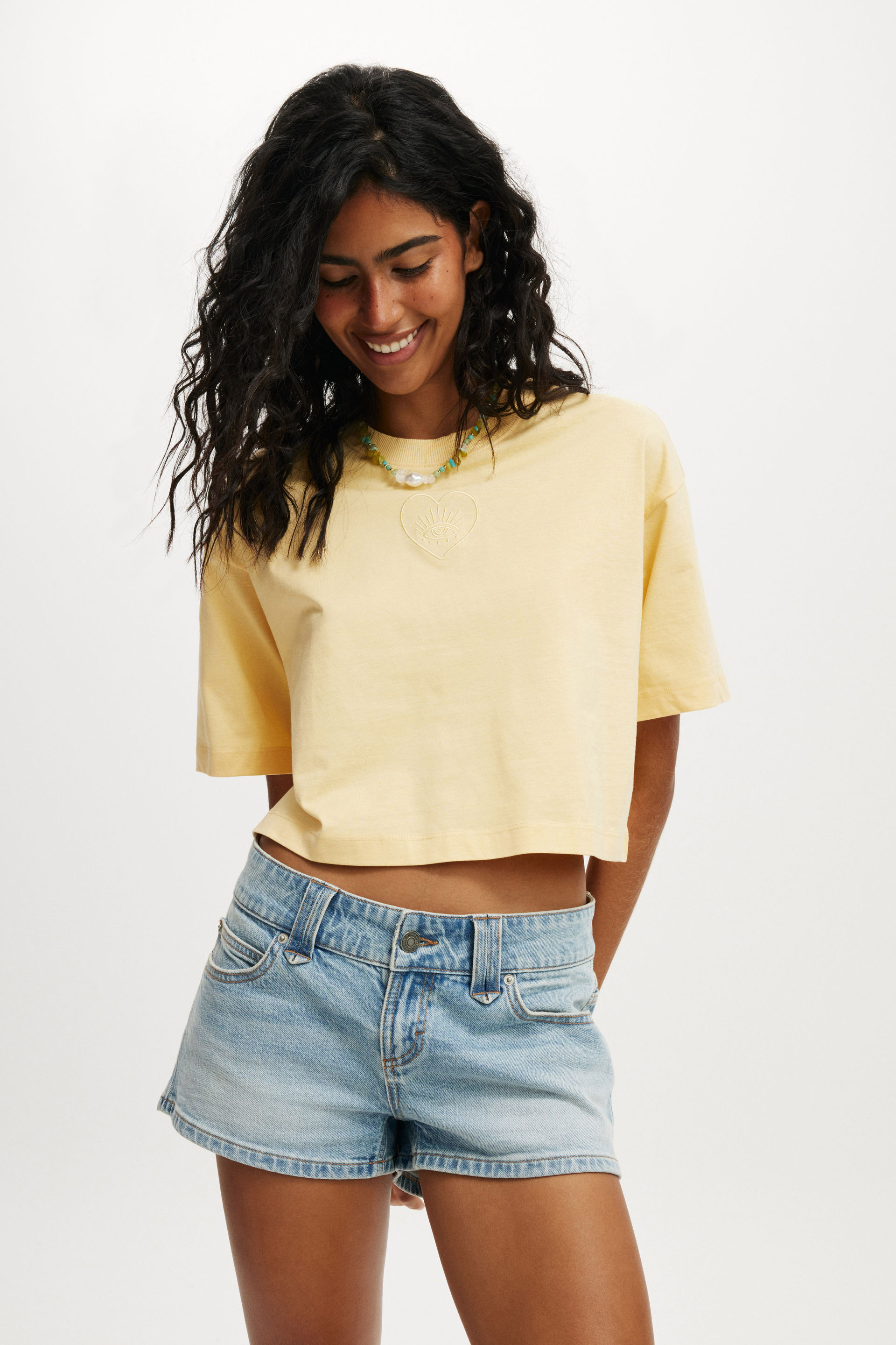 The Cropped Boxy Graphic Tee eye heart/ honey suckle
