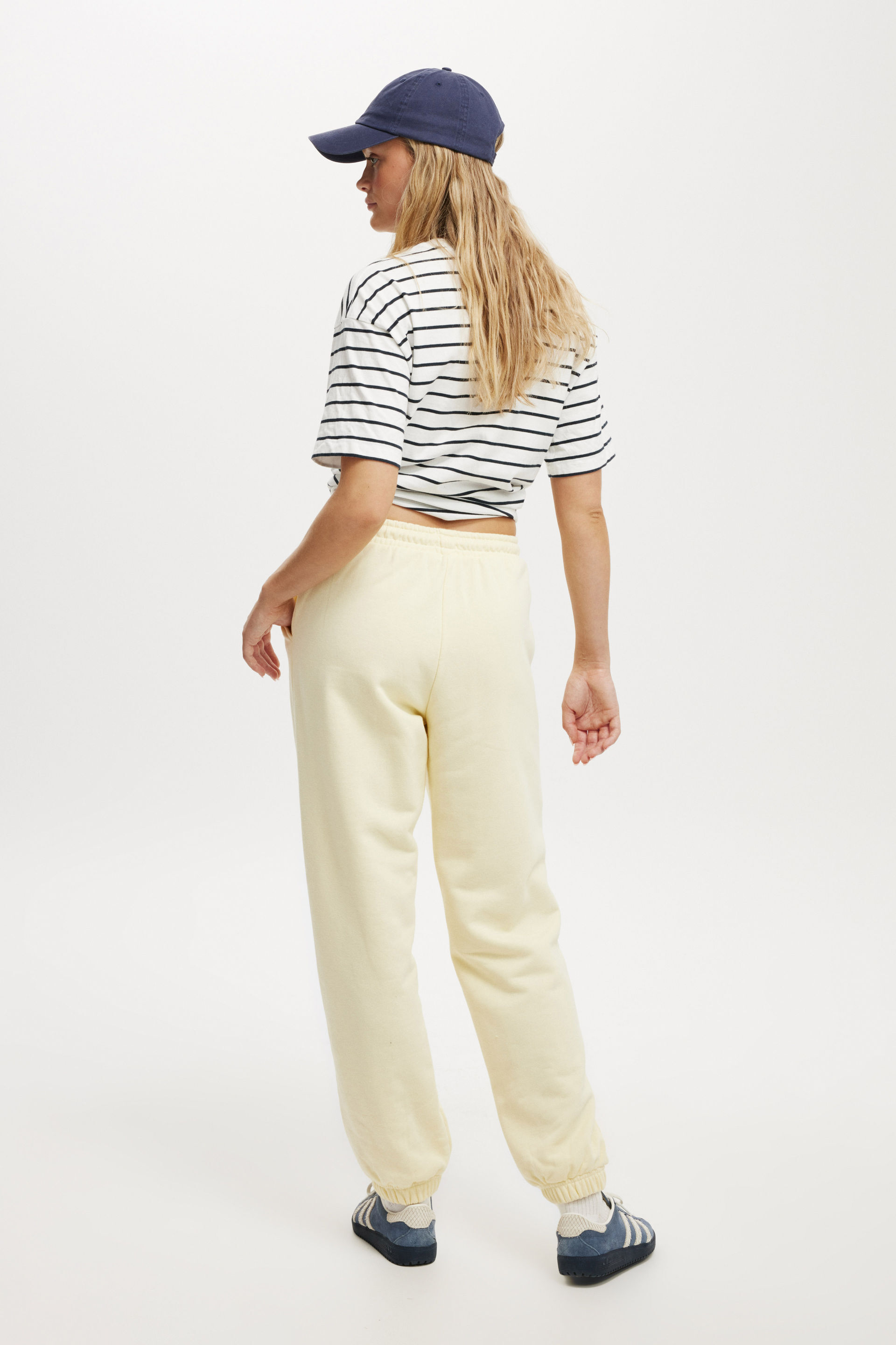316-classic-fleece-sweatpant-lemon-icing-1.jpg