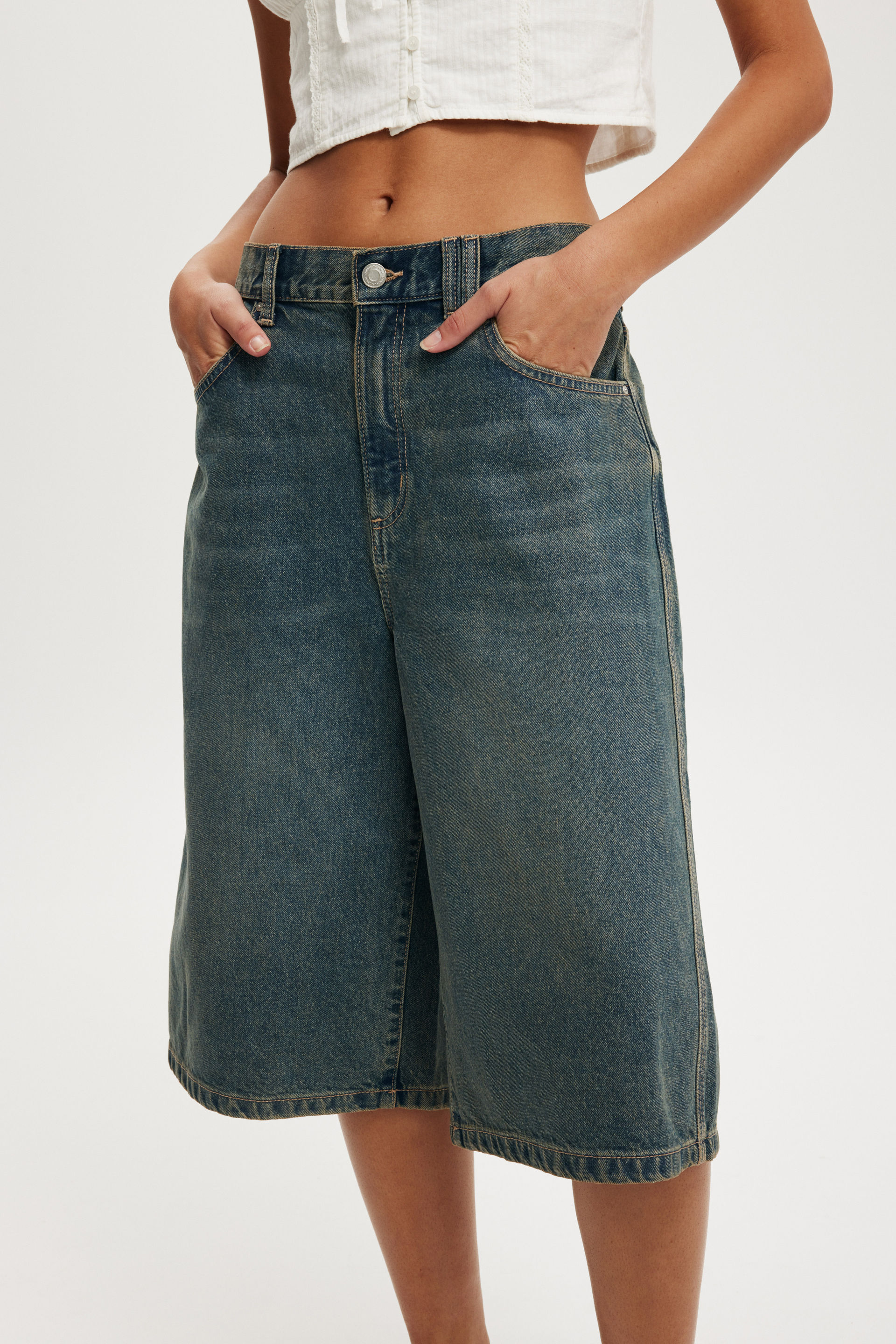 3222-91-baggy-denim-jort-logans-blue-1.jpg